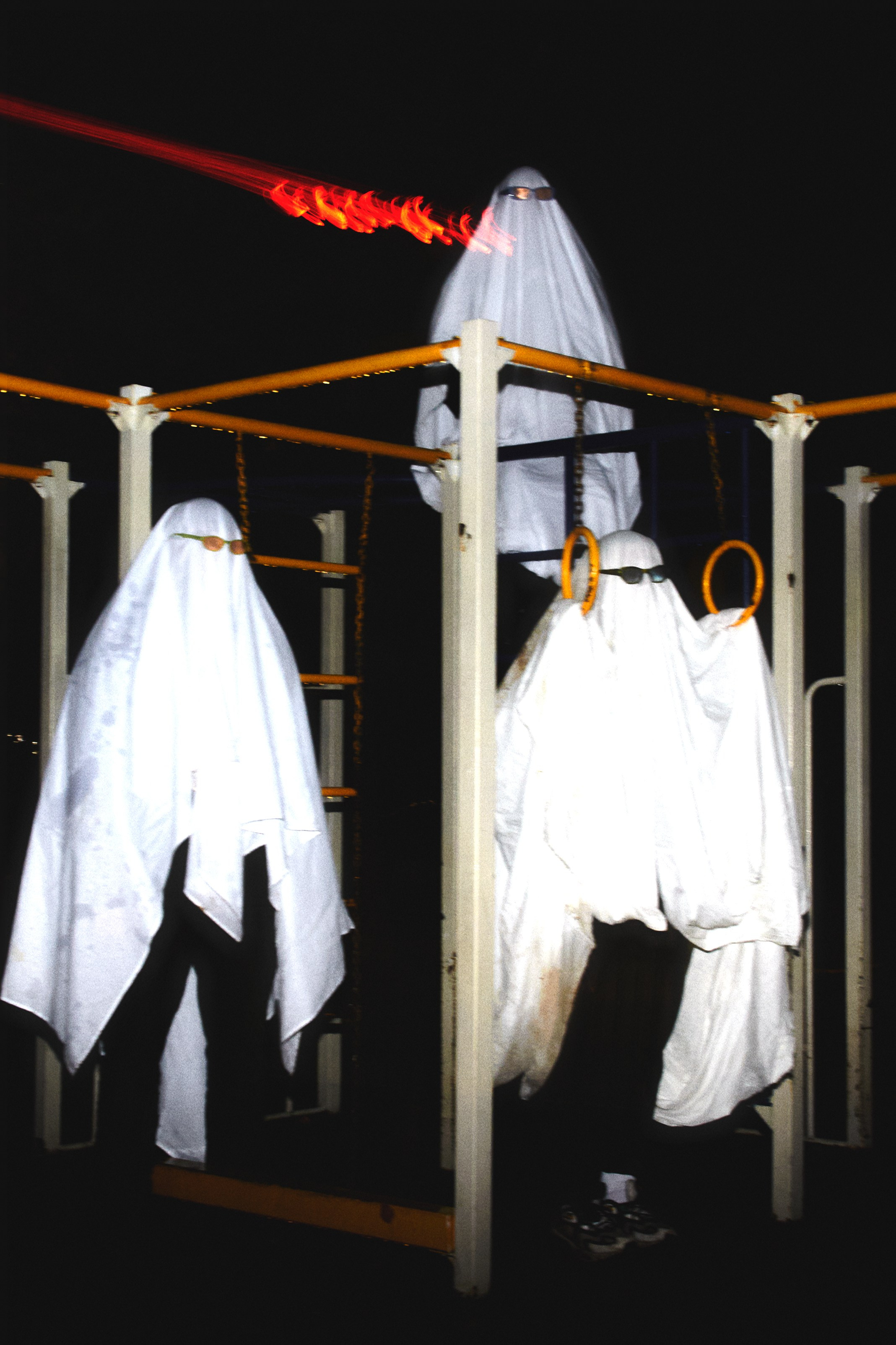 Tears falling down at the patry // 31.10. Simpleand1