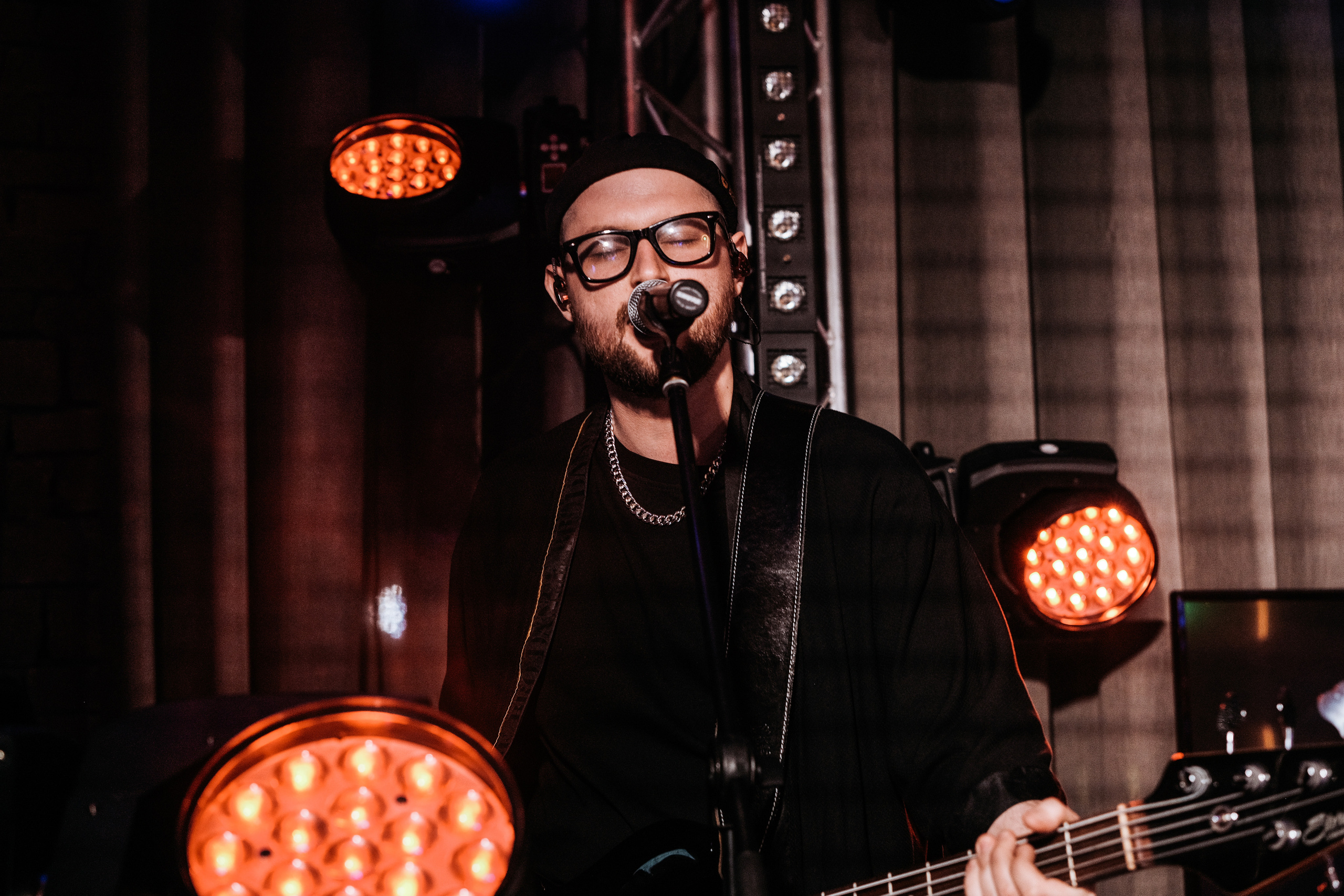 Концерт. Фотограф и видеограф в Тюмени Анна Жагорина, ваши фото еще не отдавали так быстро!