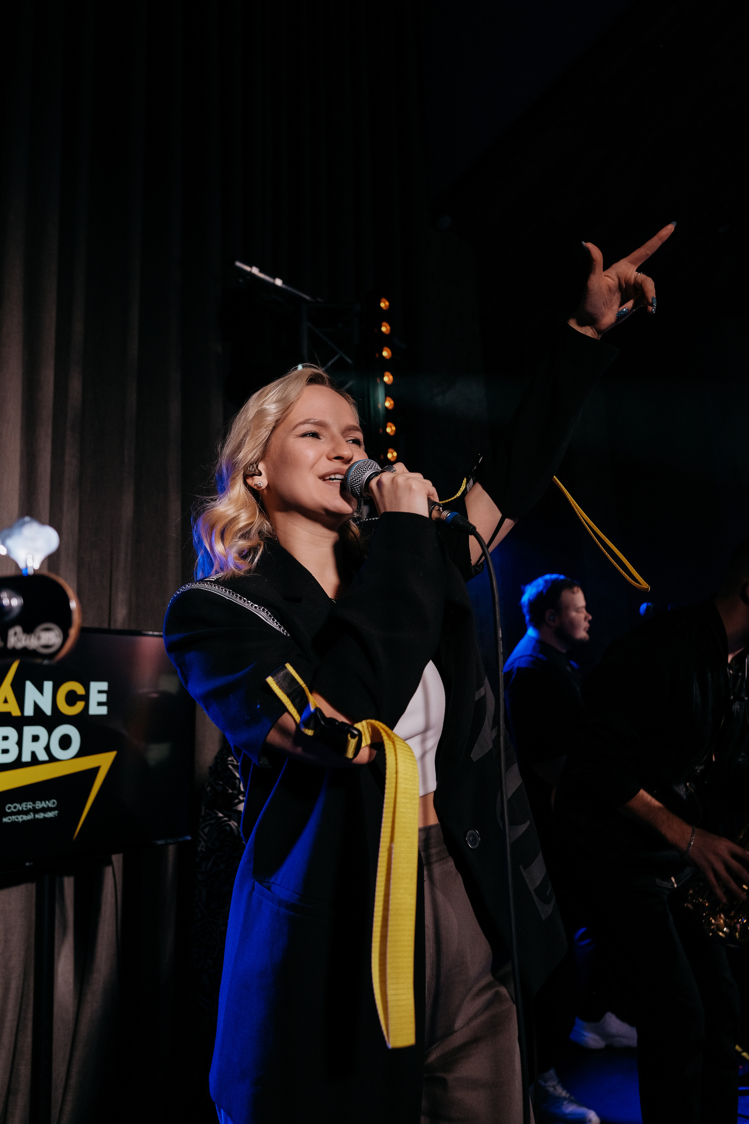 Концерт. Фотограф и видеограф в Тюмени Анна Жагорина, ваши фото еще не отдавали так быстро!