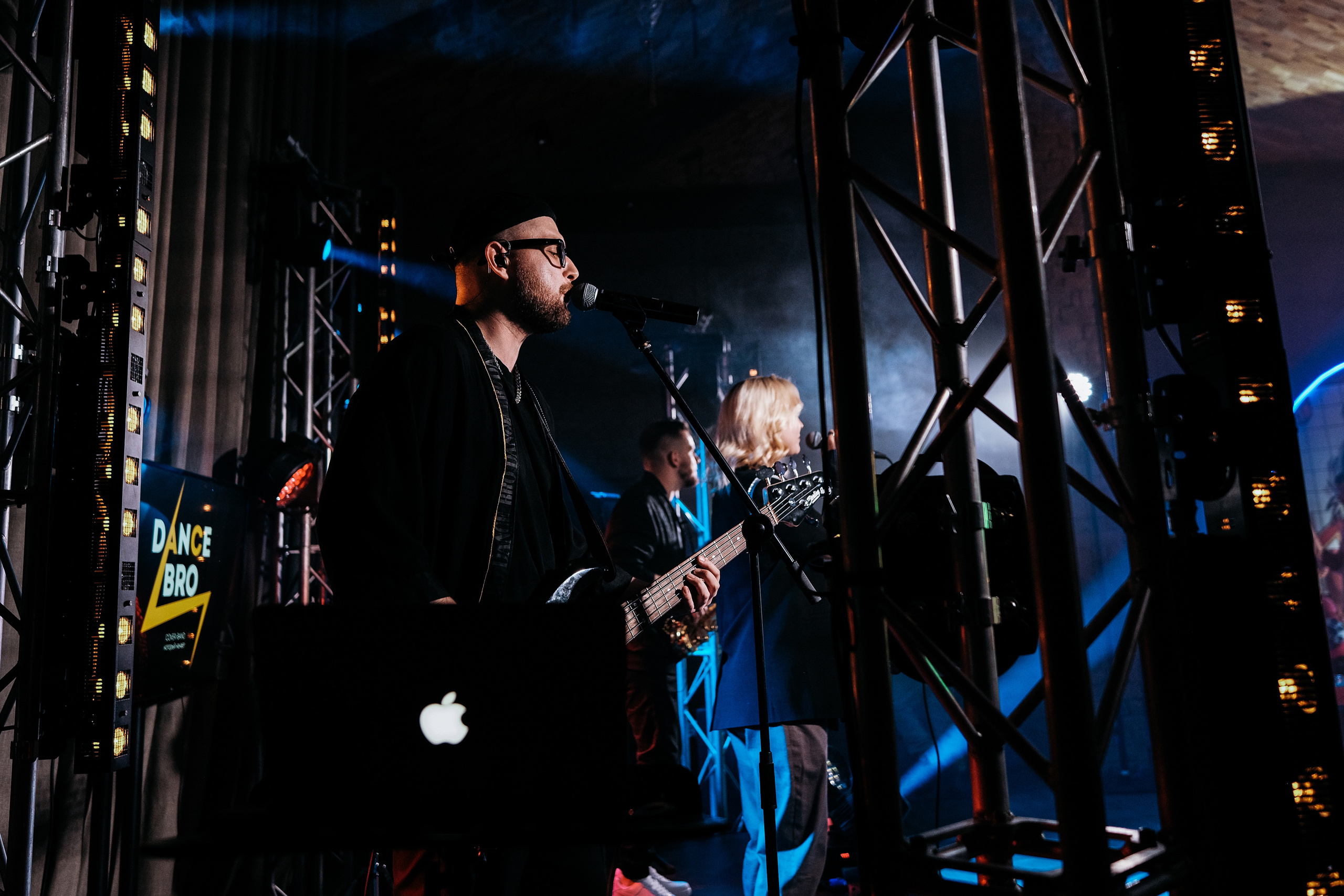 Концерт. Фотограф и видеограф в Тюмени Анна Жагорина, ваши фото еще не отдавали так быстро!