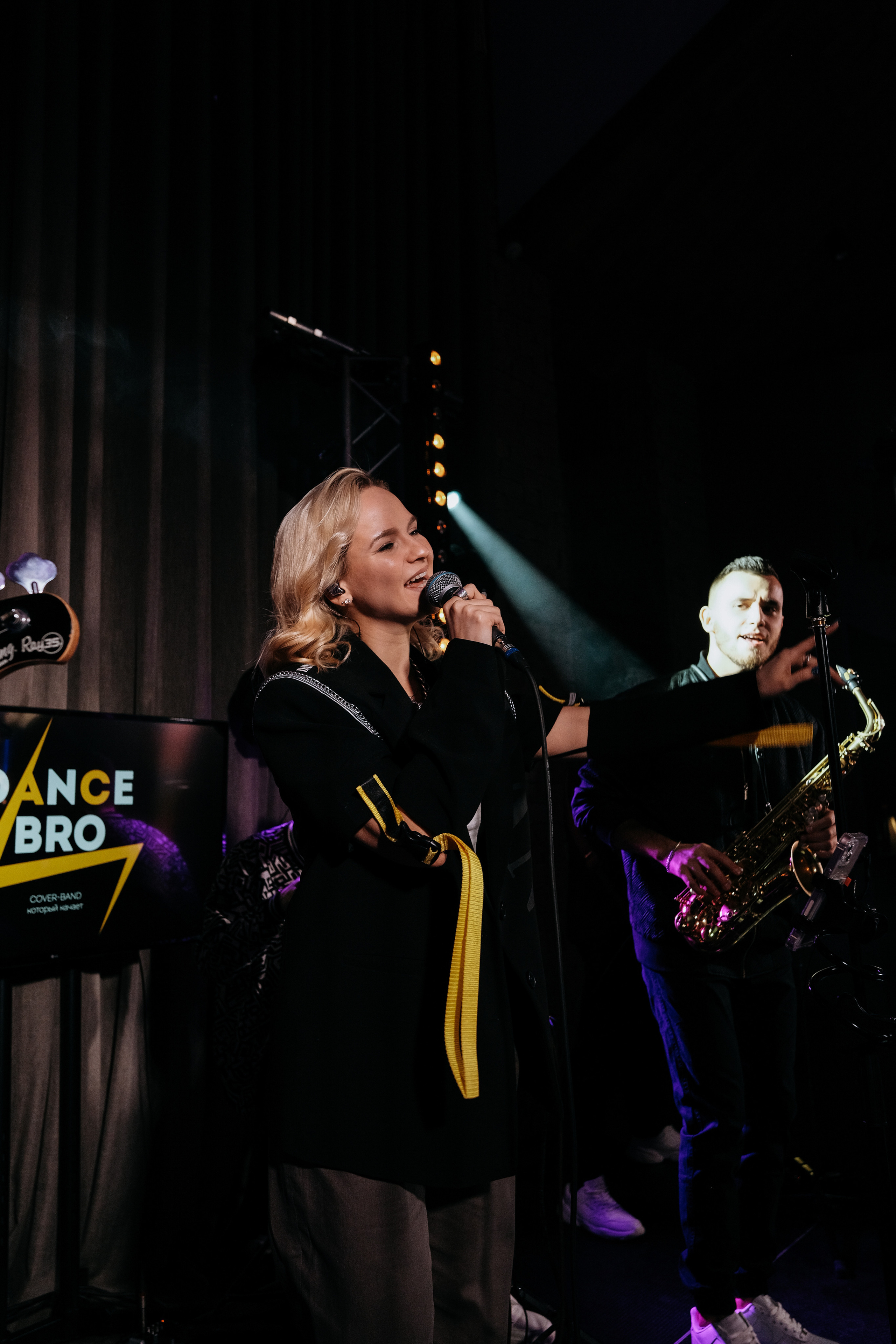 Концерт. Фотограф и видеограф в Тюмени Анна Жагорина, ваши фото еще не отдавали так быстро!