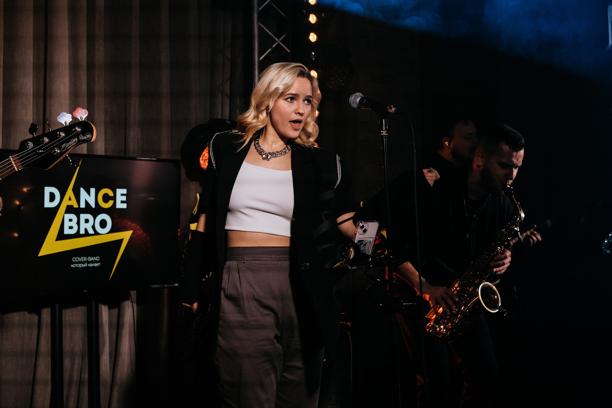 Концерт. Фотограф и видеограф в Тюмени Анна Жагорина, ваши фото еще не отдавали так быстро!