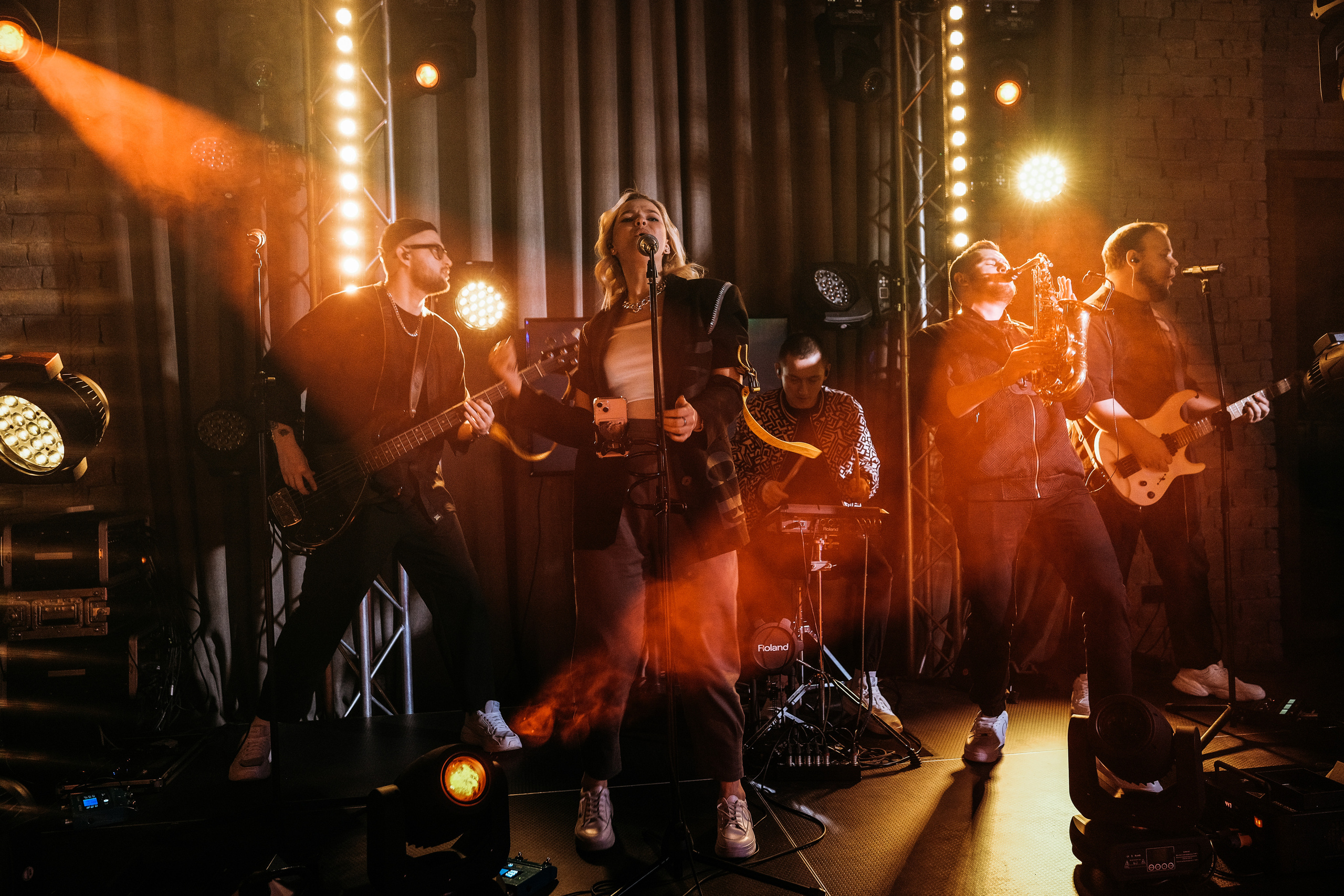Концерт. Фотограф и видеограф в Тюмени Анна Жагорина, ваши фото еще не отдавали так быстро!