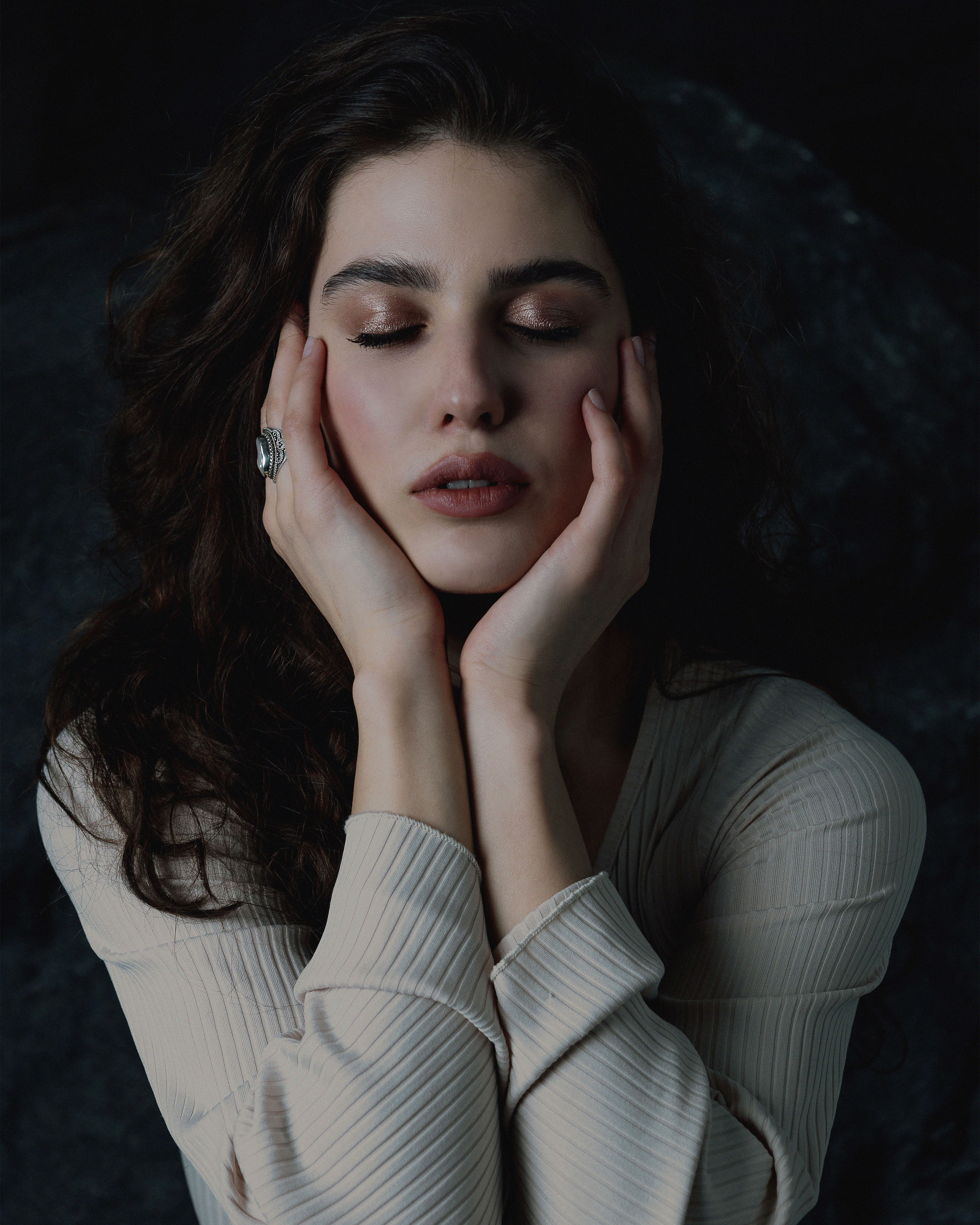 София — Dark Moon Rises. Индивидуальный фотограф в Москве