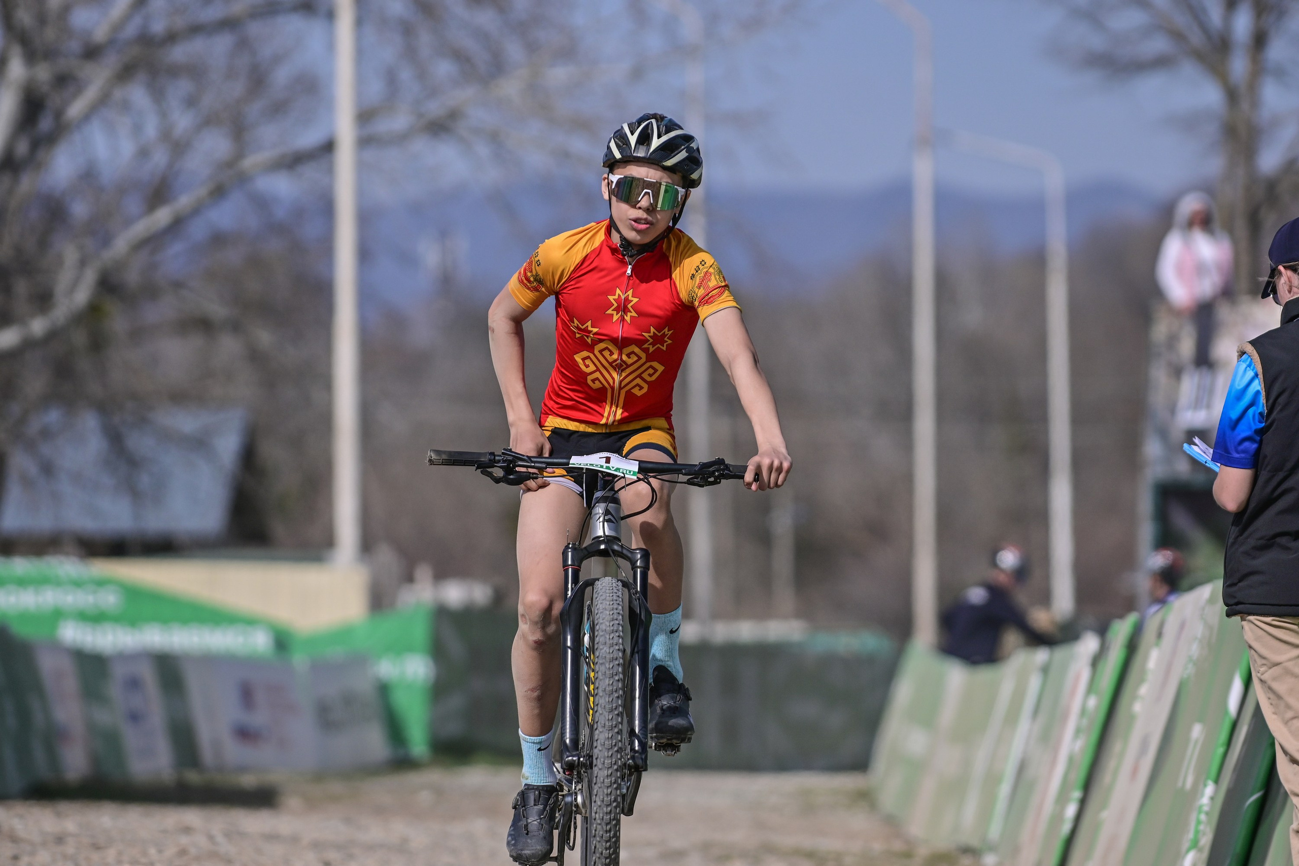 Маунтинбайк, кросс-кантри в Архипо-Осиповке 16 марта 2025. Спортивный фотограф, фотожурналист Павел Ларькин