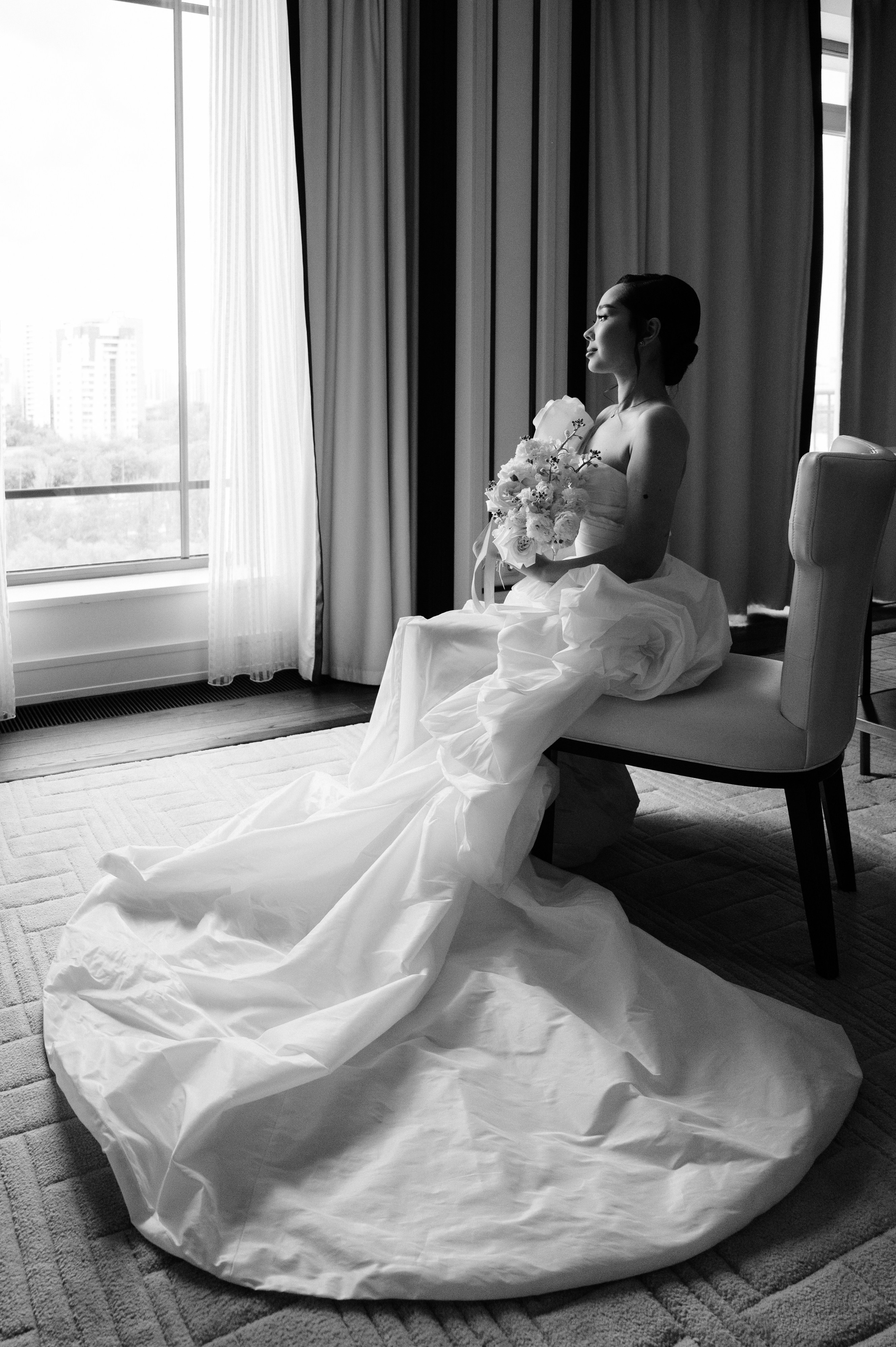 ANEL QYZ UZATU. HOME