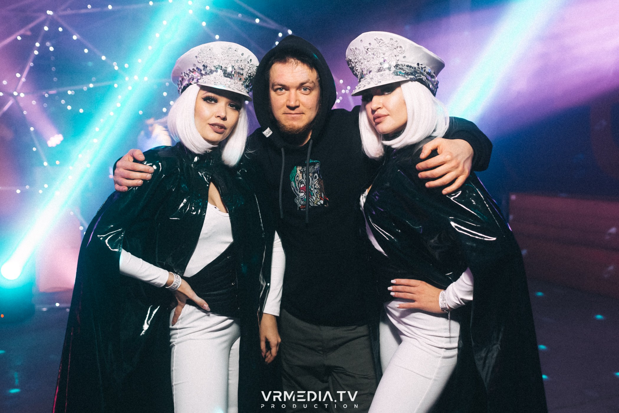 WEEKEND HALL в культурном пространстве «Редакция». Фотограф Кемерово | Сергей