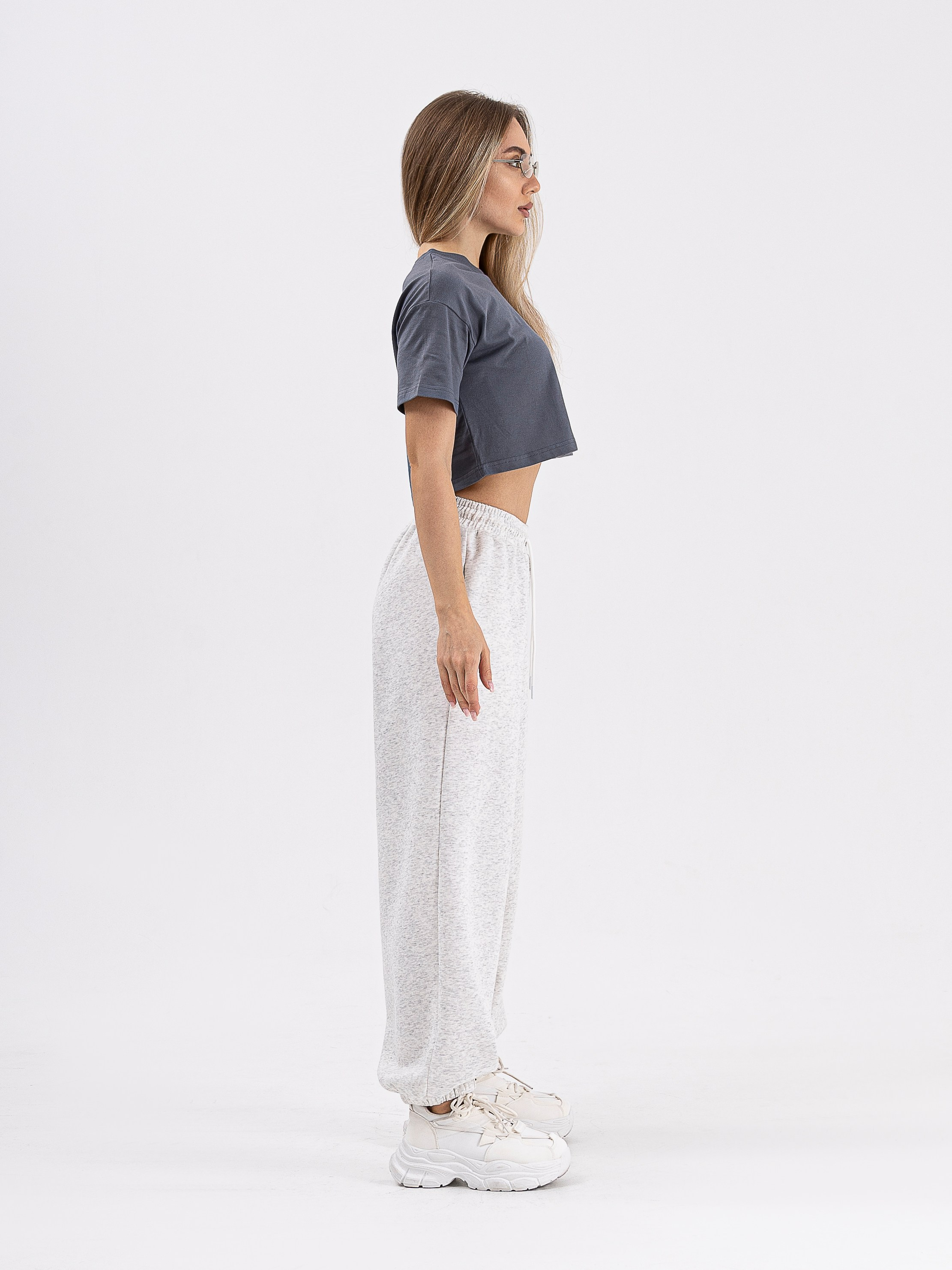 Настя. Фото для маркетплейсов в самых сочных локациях города Сочи