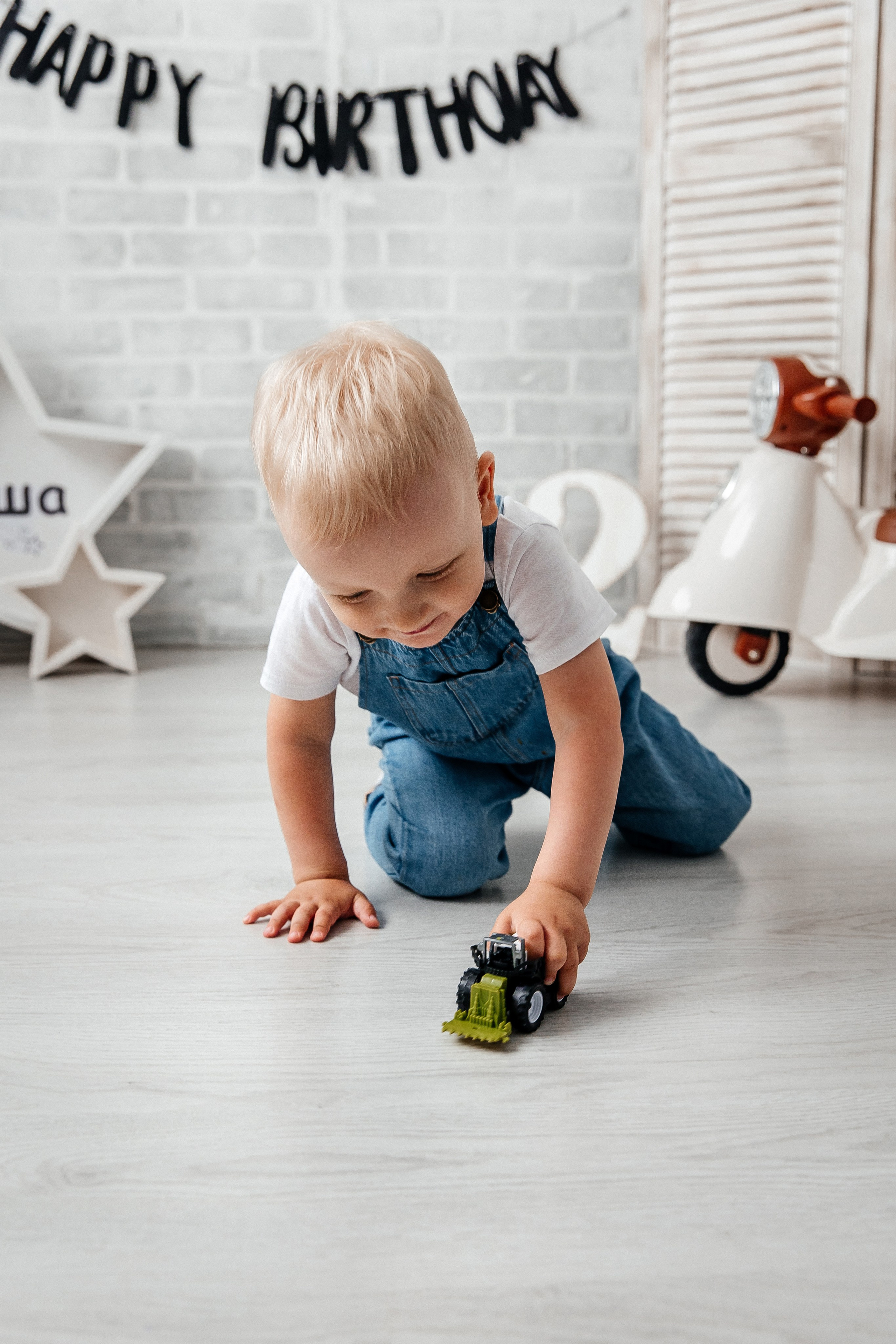 Мотоцикл (до 3 лет). Детский фотограф, выпускные альбомы в Нижнем Новгороде Бодягина Мария