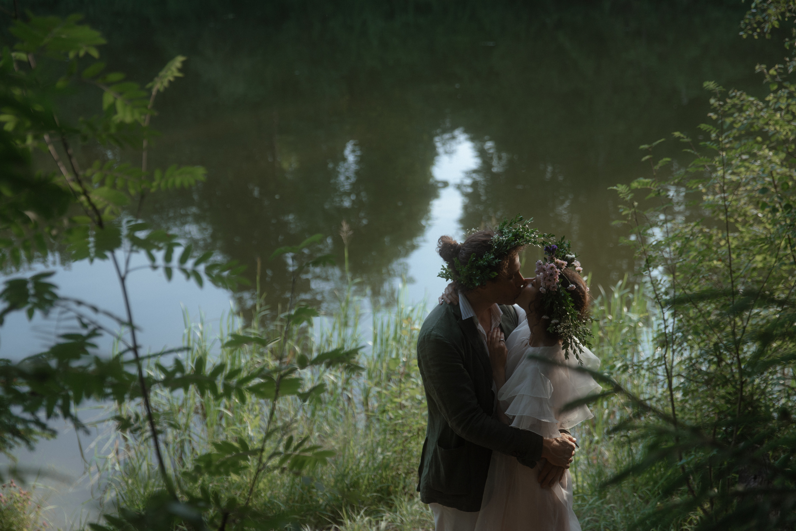 Мила и Петя, свадьба за городом с русской эстетикой. Фотограф в Москве Екатерина Черненко