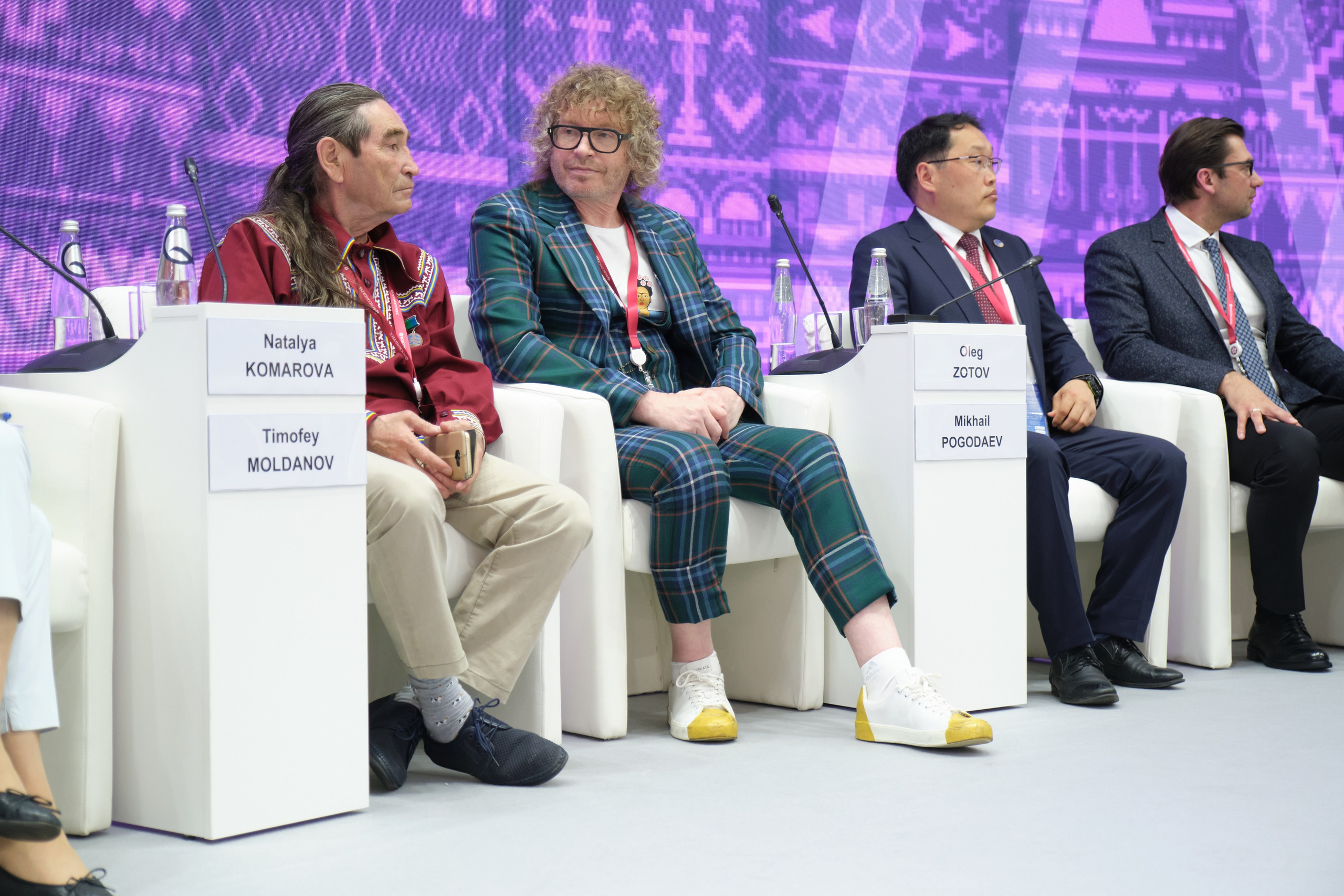 ПМЭФ 2022. Люди и атмосфера. Профессиональный фотограф в Москве Павел Жданов