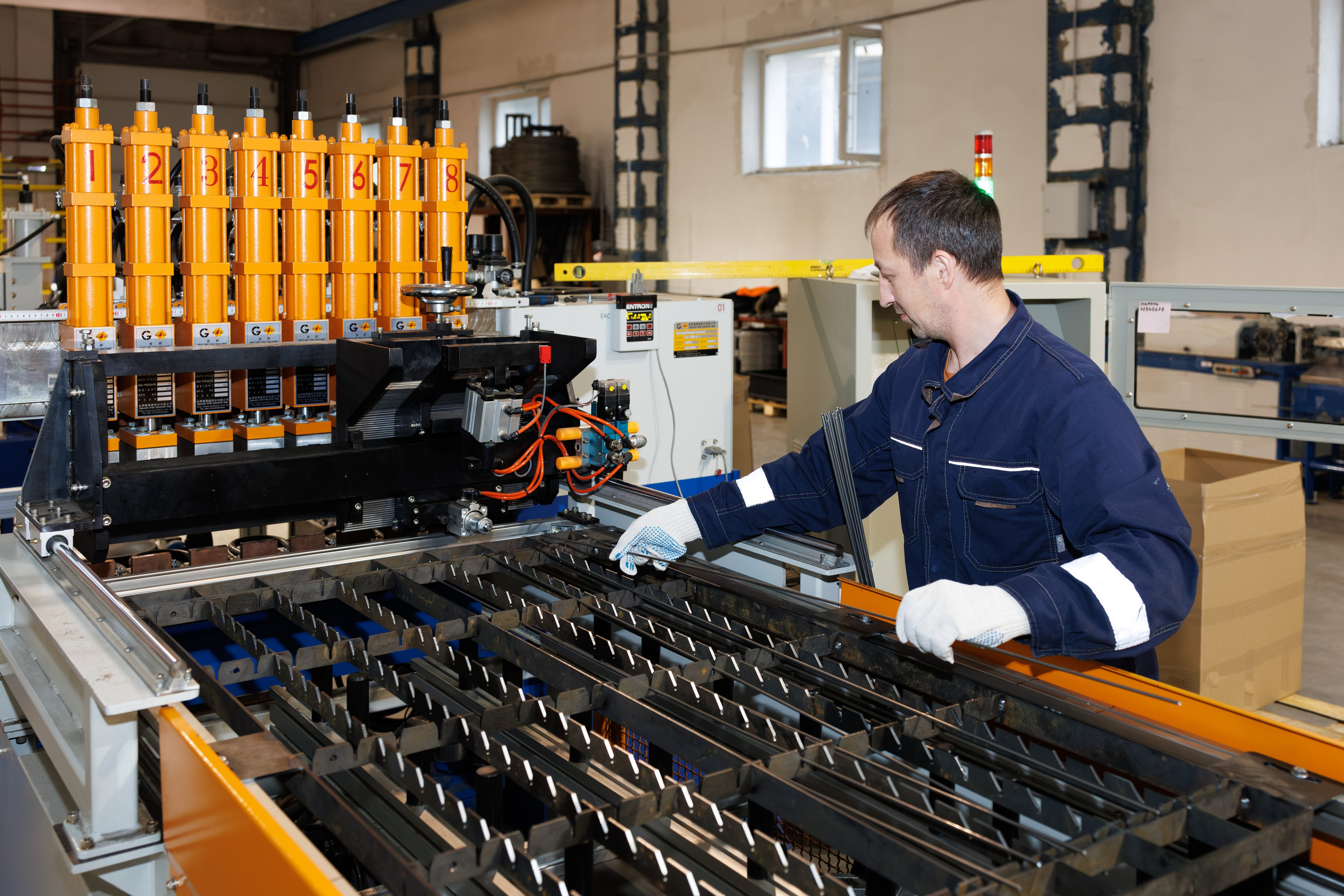 Съемка контента для рекламно-производственной фирмы «Дека» (2025). Репортажный и портретный фотограф в Ярославле Константин Горбачев