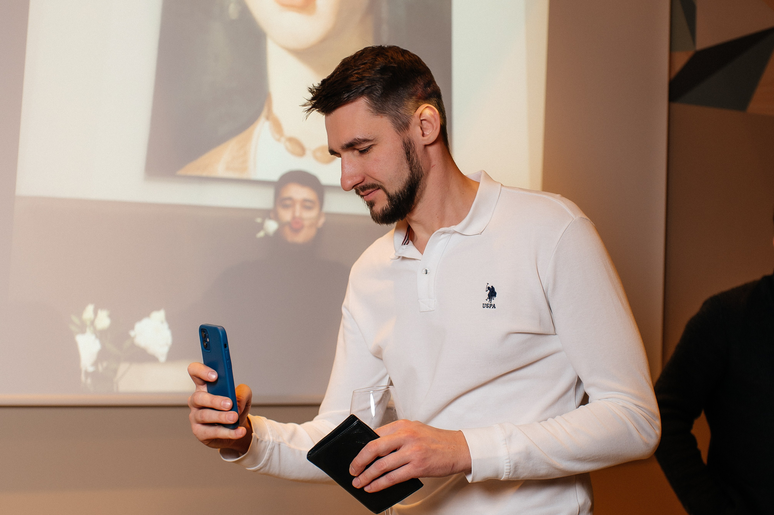 Рисуем телом, Карим COSMOS. Фотограф Нижний Новгород