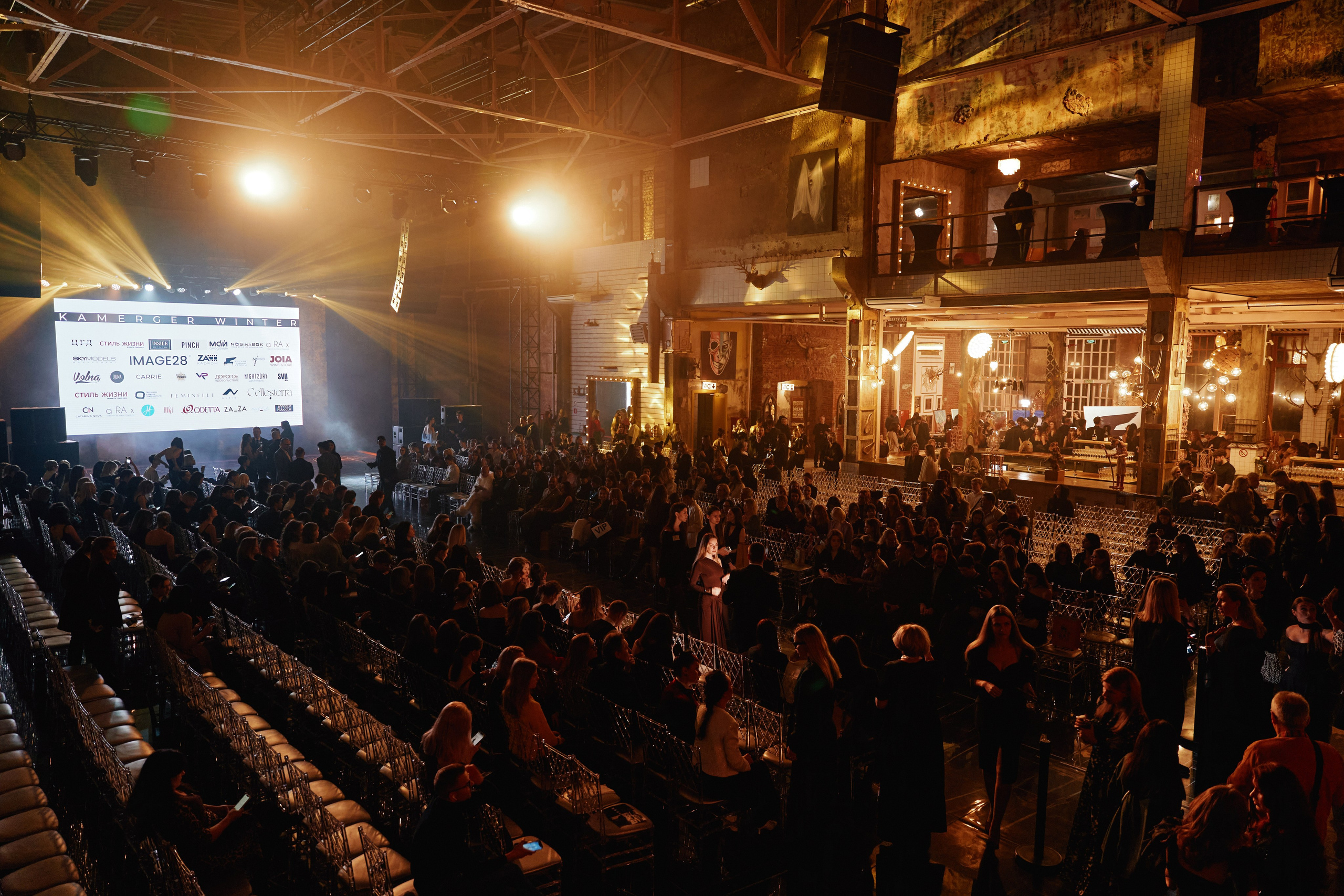 Показ KAMERGER | ODETTA. Свадебный фотограф и видеограф из Санкт-Петербурга Агарков Никита