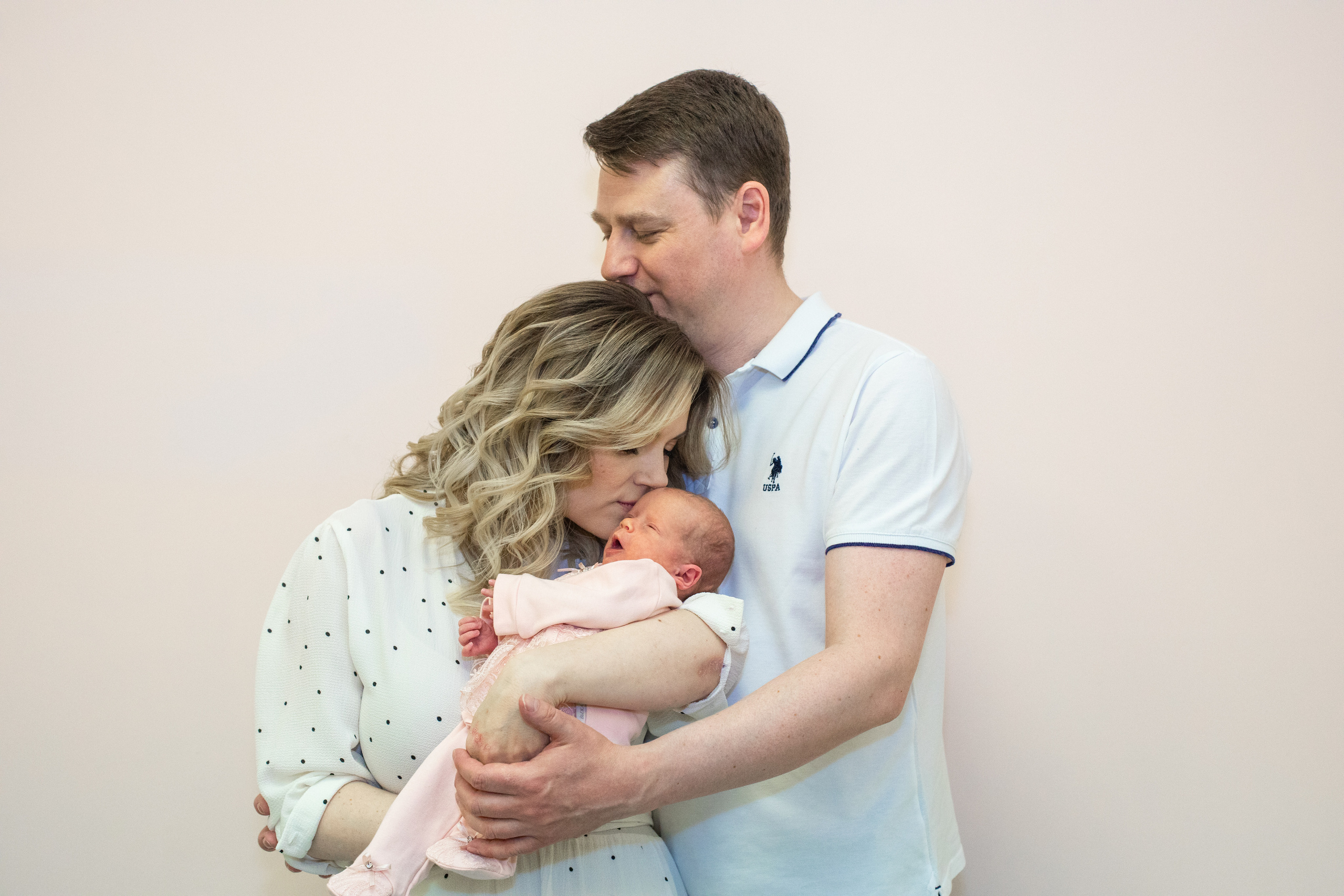 Выписка в MD GROUP. Фотограф Крещение, Выписка москва