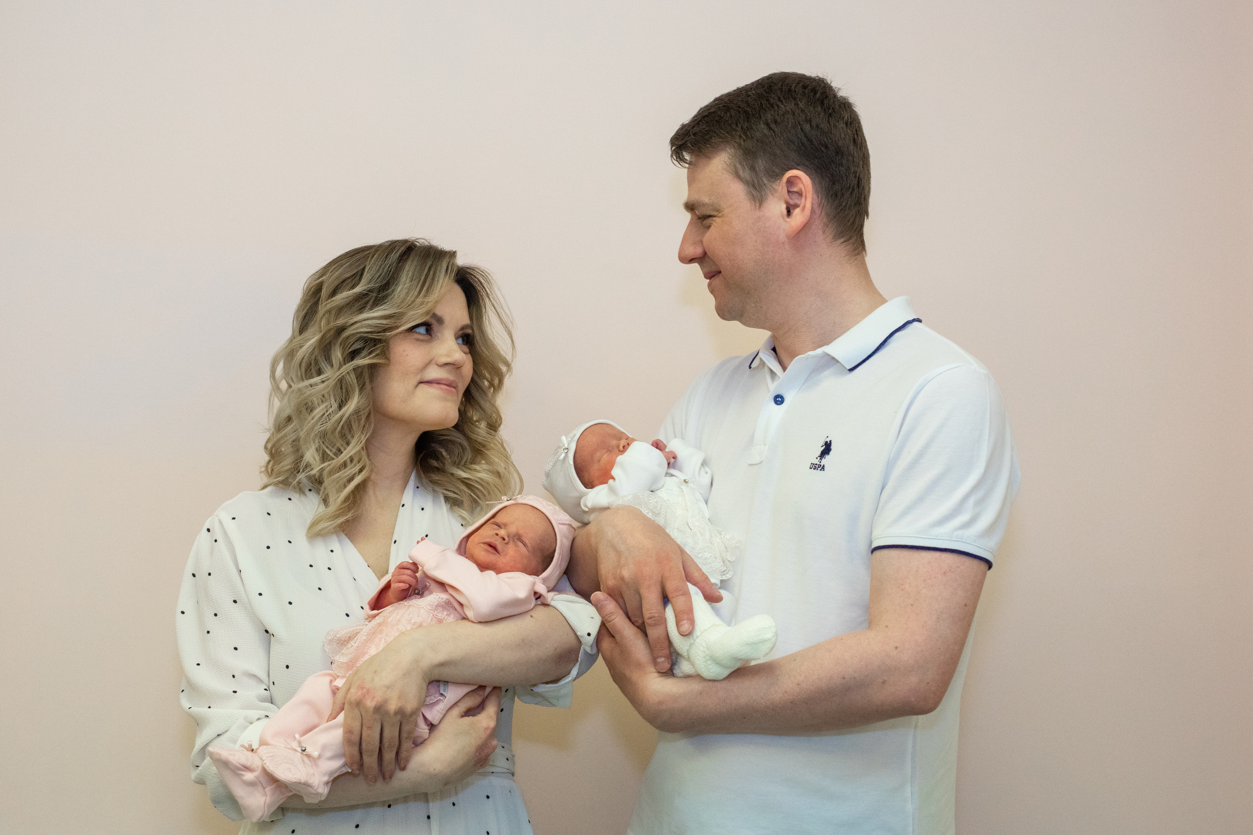 Выписка в MD GROUP. Фотограф Крещение, Выписка москва