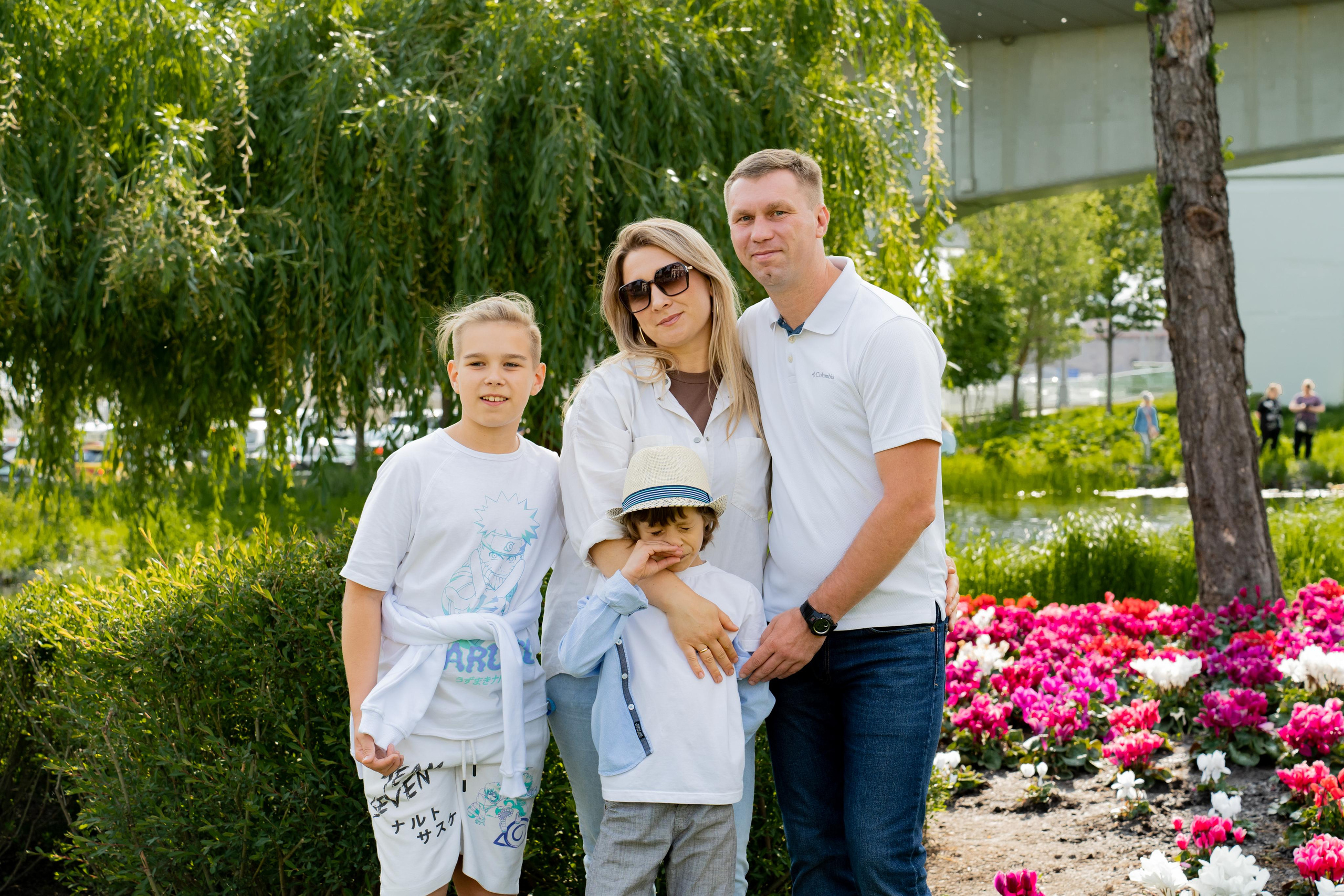 С семьей в Москве. Фотограф Москва. Базанова Анастасия