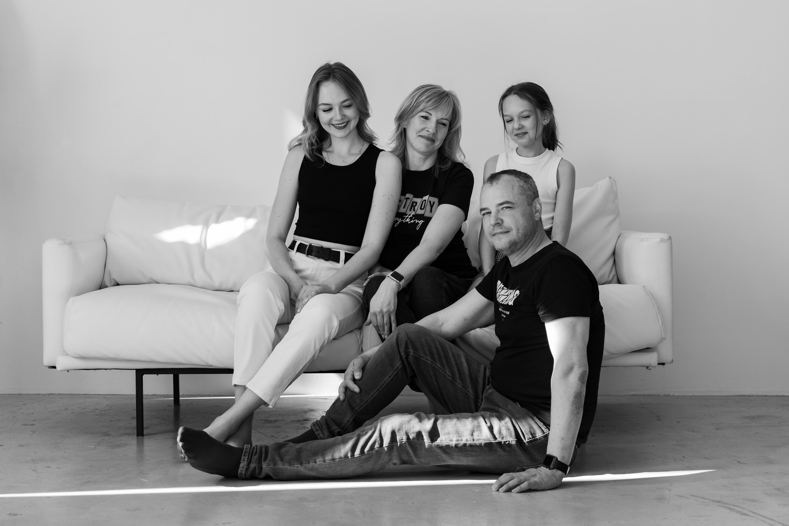 Две сестры. Фотограф Москва. Базанова Анастасия