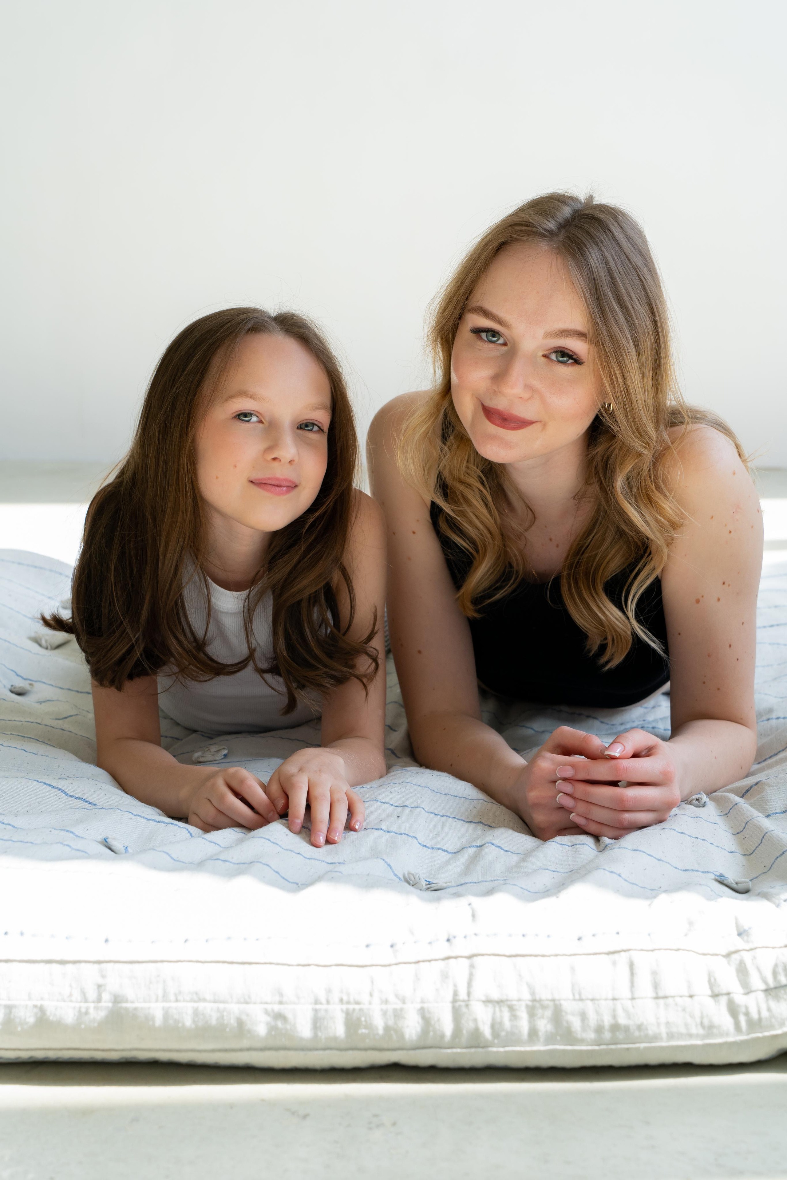 Две сестры. Фотограф Москва. Базанова Анастасия