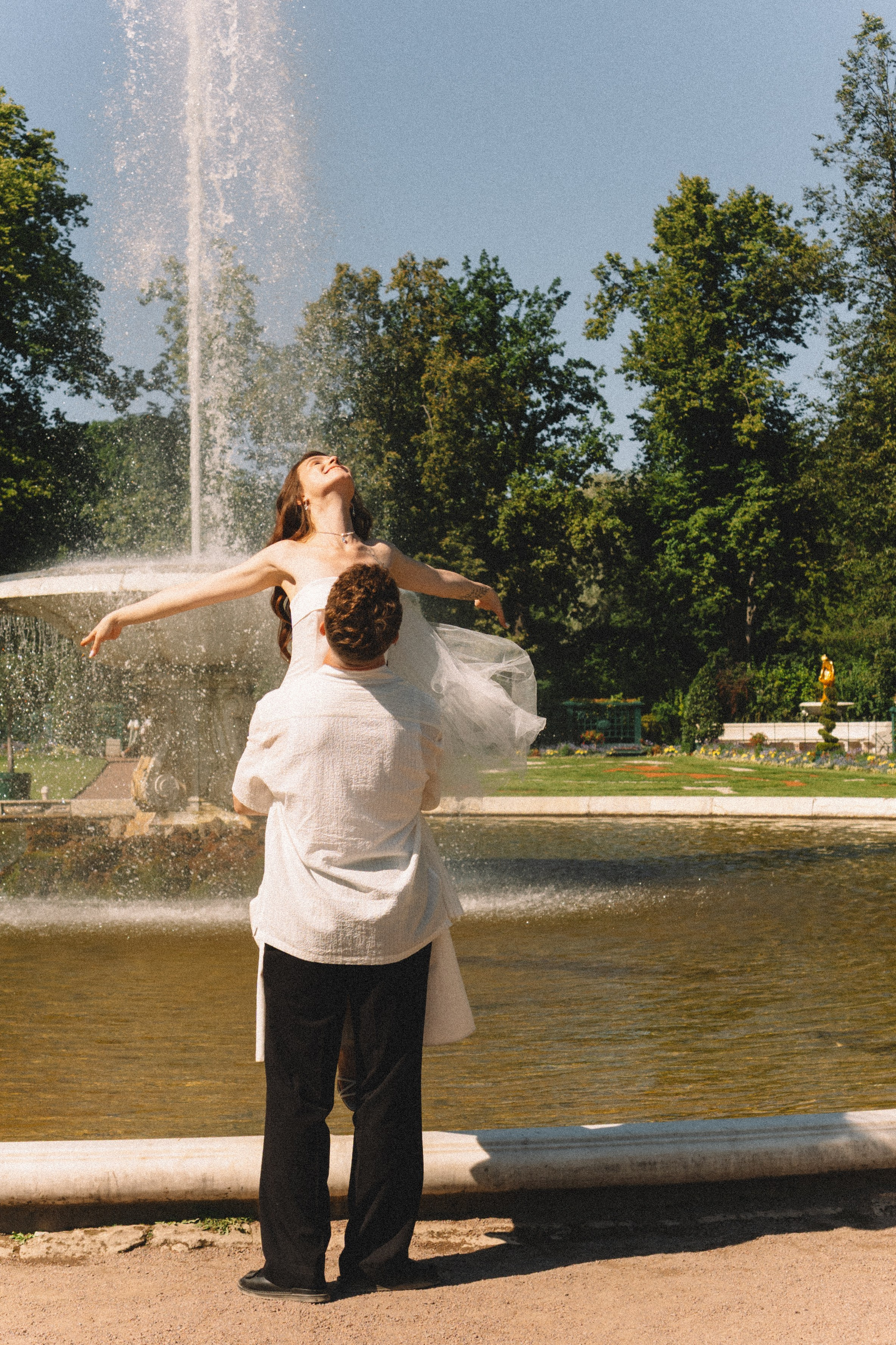 СВАДЕБНАЯ СЬЕМКА В ПЕТЕРГОФЕ И СЬЕМКА РЕПОРТАЖА В ЗАГСЕ ПЕТЕРГОФА. Профессиональный фотограф, Санкт-Петербург — Виктория Богомолова