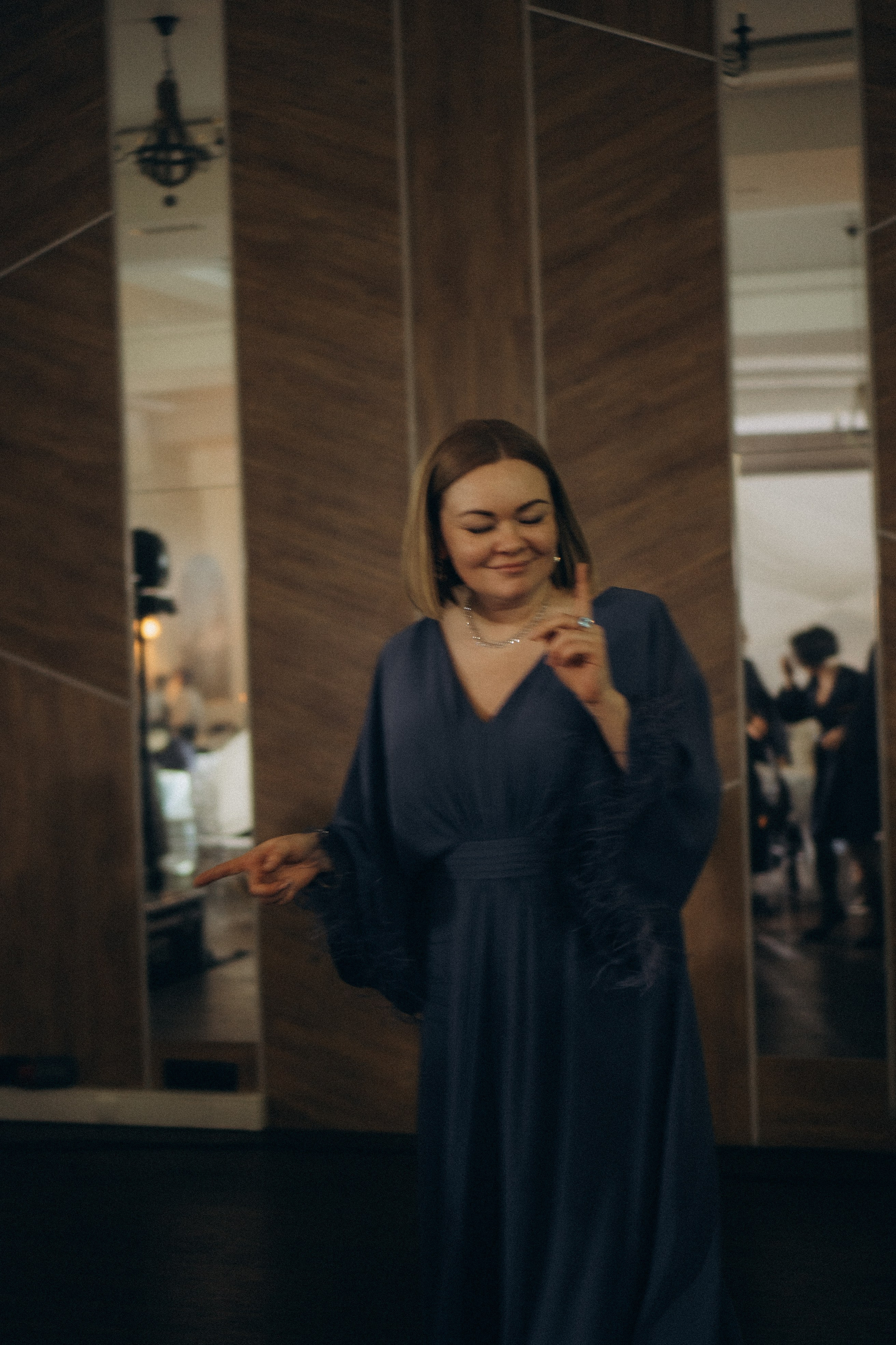 СВАДЕБНАЯ СЬЕМКА СБОРОВ В ОТЕЛЕ И ВЫЕЗД НА ЦЕРЕМОНИЮ (СНЯТО В СИБИРЕ В НИЖНЕВАРТОВСКЕ). Профессиональный фотограф, Санкт-Петербург — Виктория Богомолова