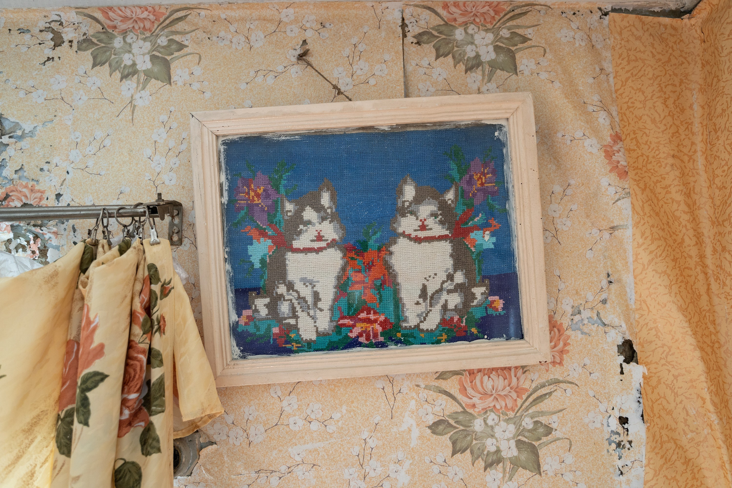 Home.land. Künstler Verstecktoff