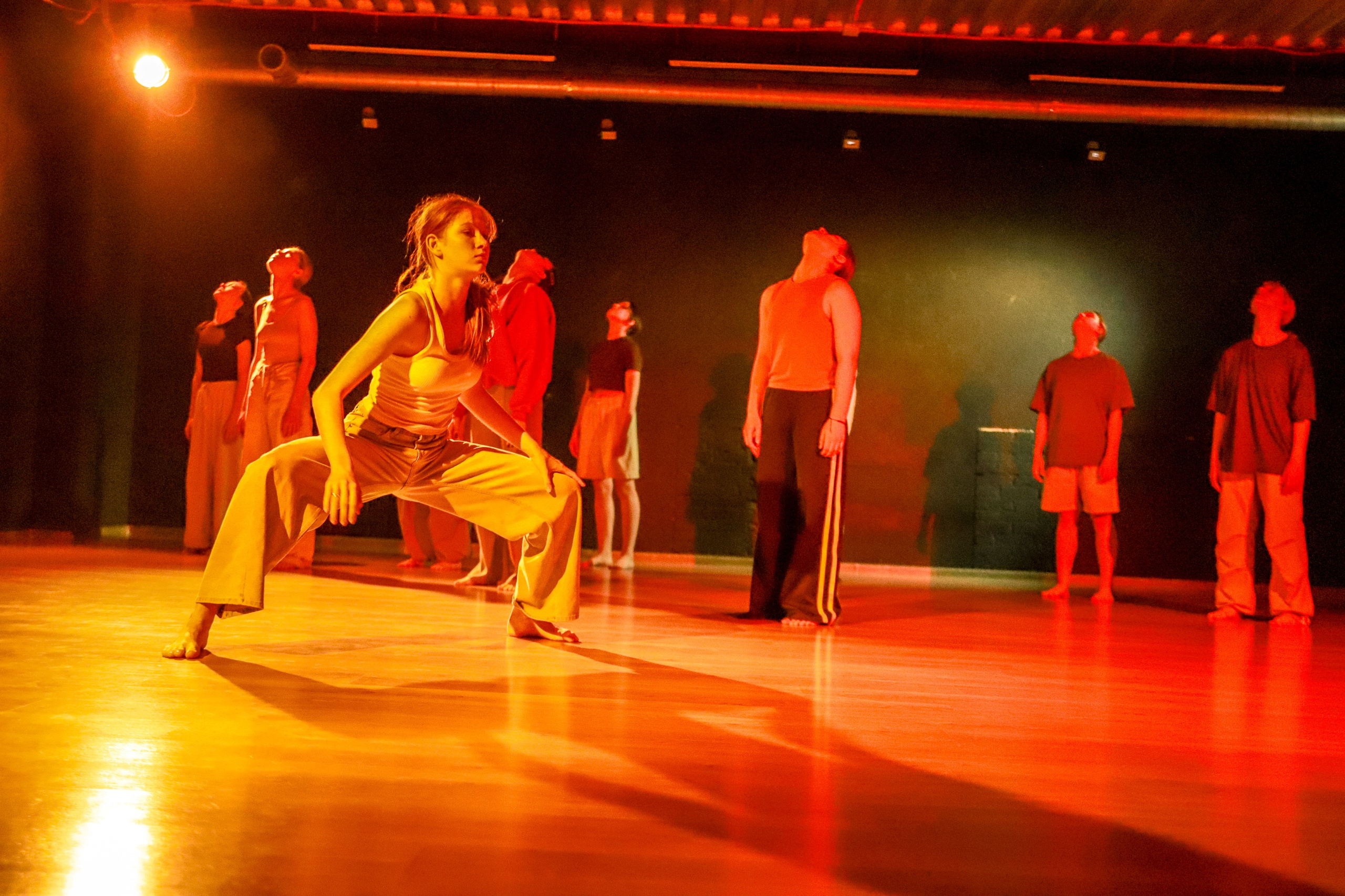 Современный показ Подземка. Небесные ласточки. Фотограф Юлия Мальцева