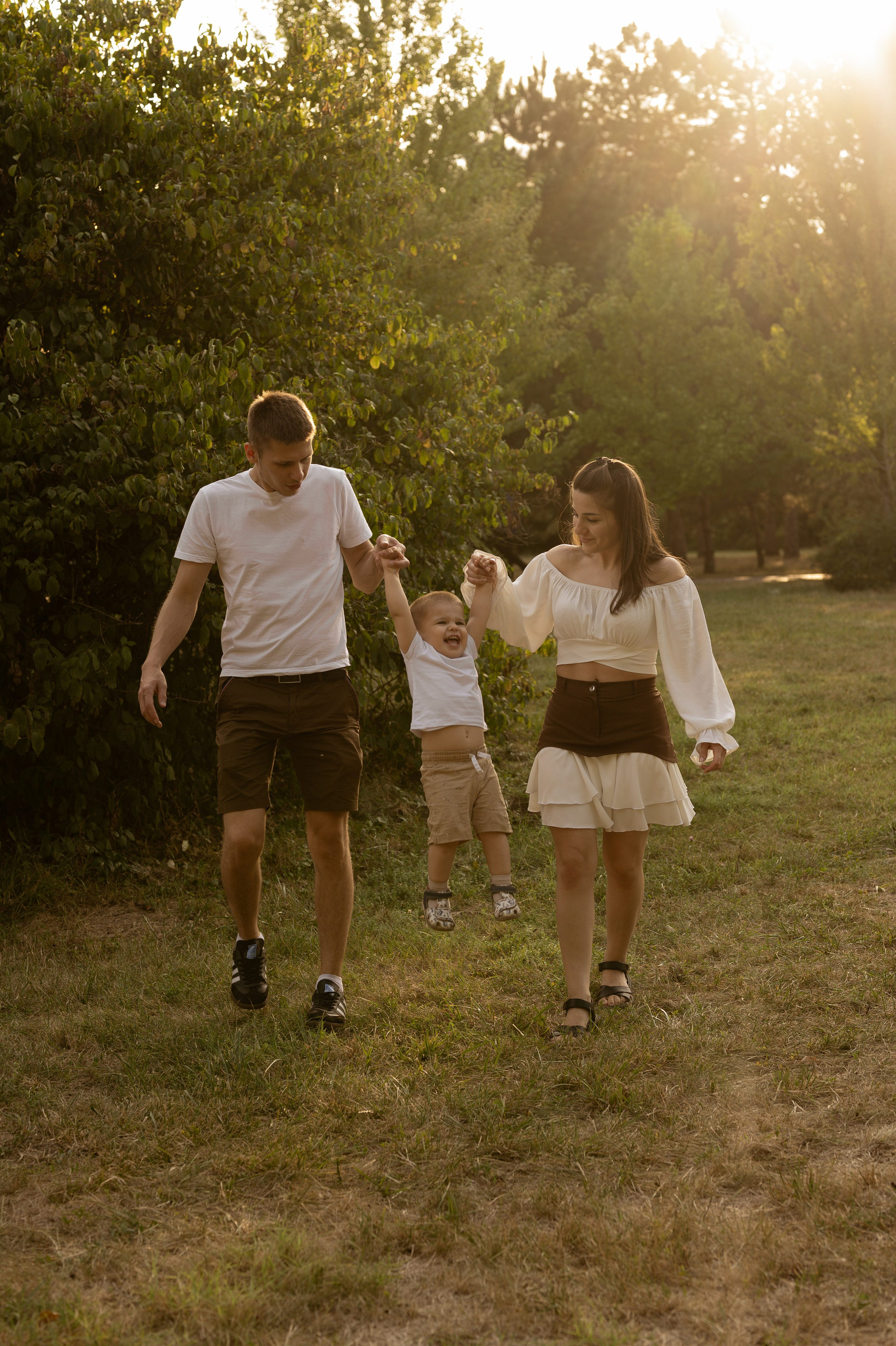 Летняя семейная фотосессия в парке. Свадебный и семейный фотограф в Краснодаре Алина Мельник