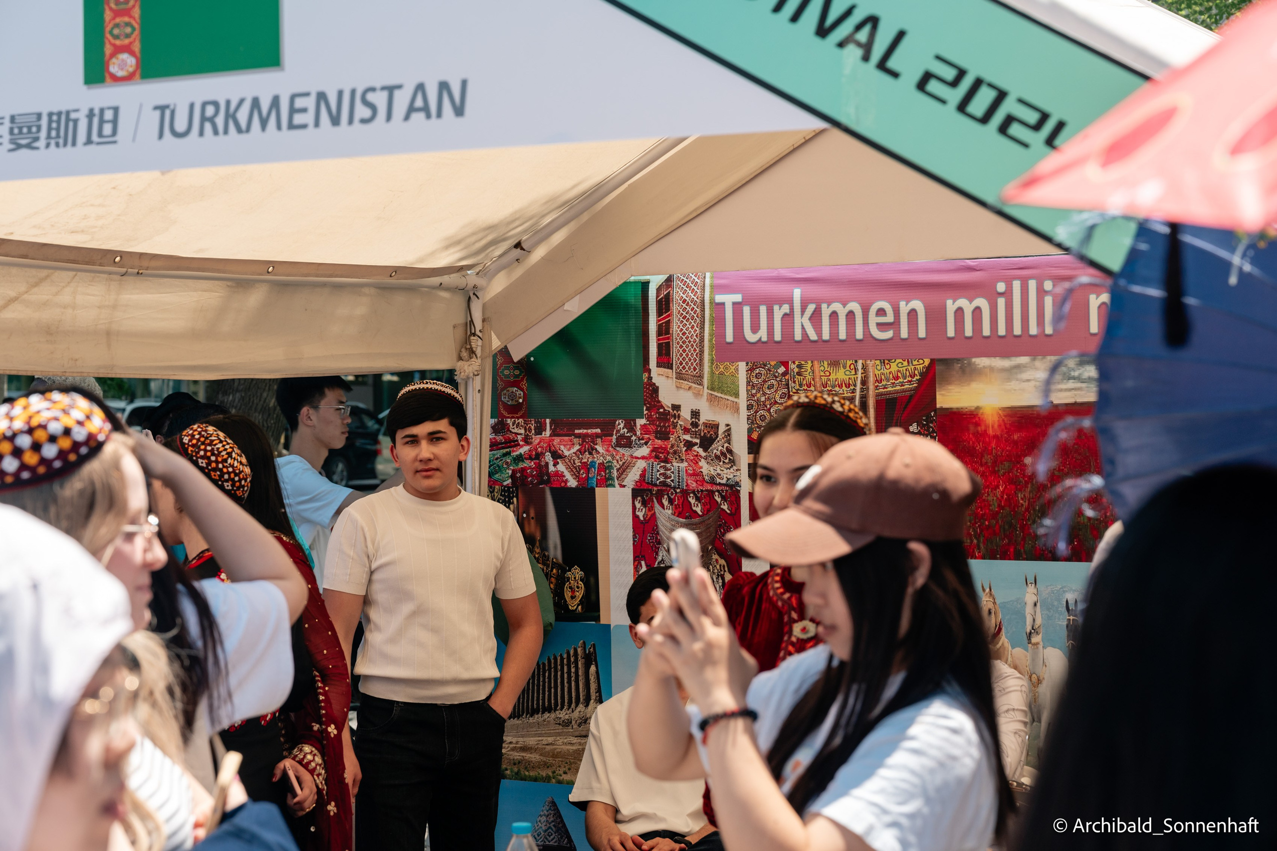 TJU Cultural Festival. Photographer in Guangzhou, China. Archibald Sonnenhaft