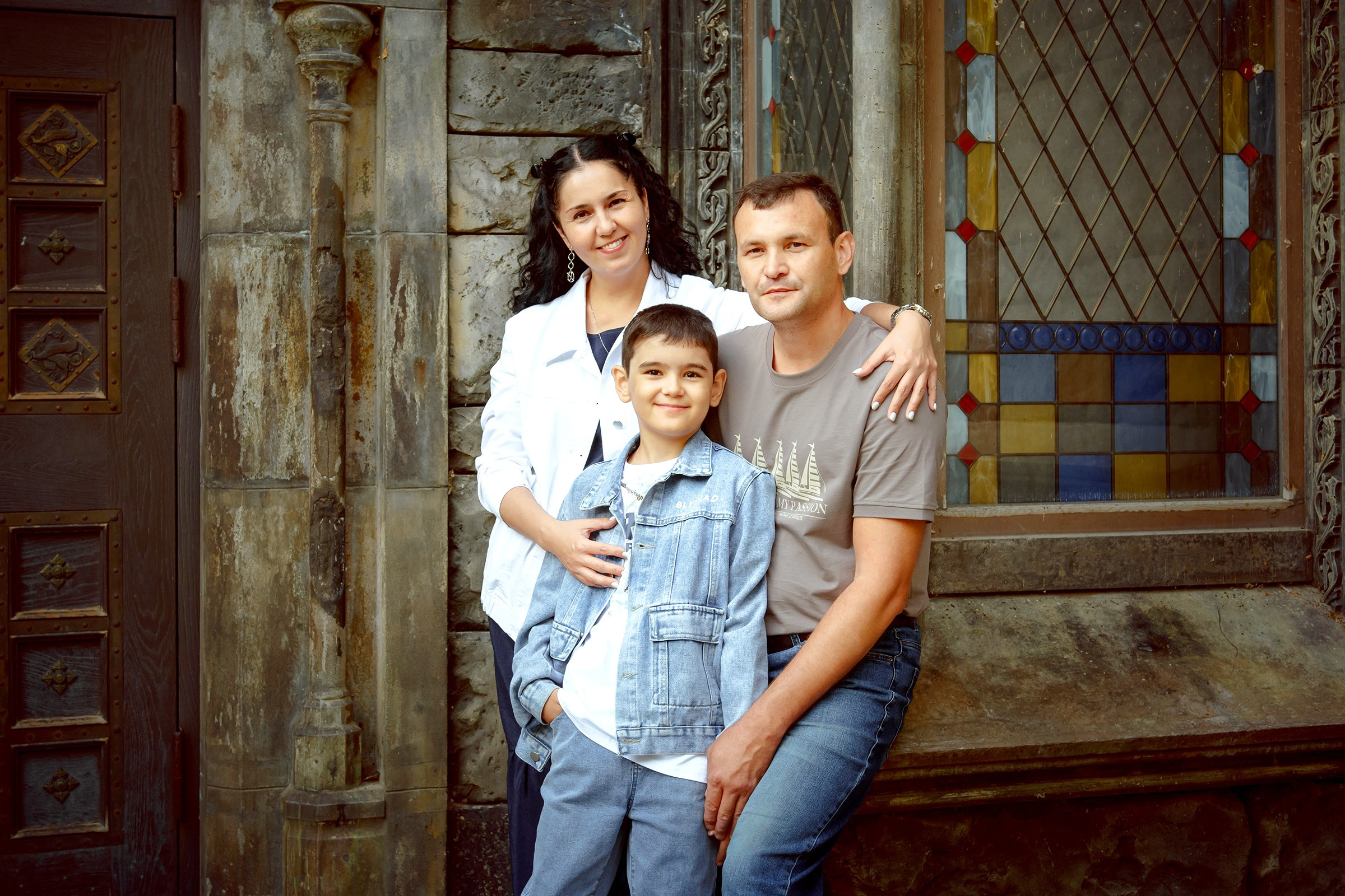 Семейная фотосессия у Замка Гарибальди. Фотограф Оксана Сафонова г. Тольятти
