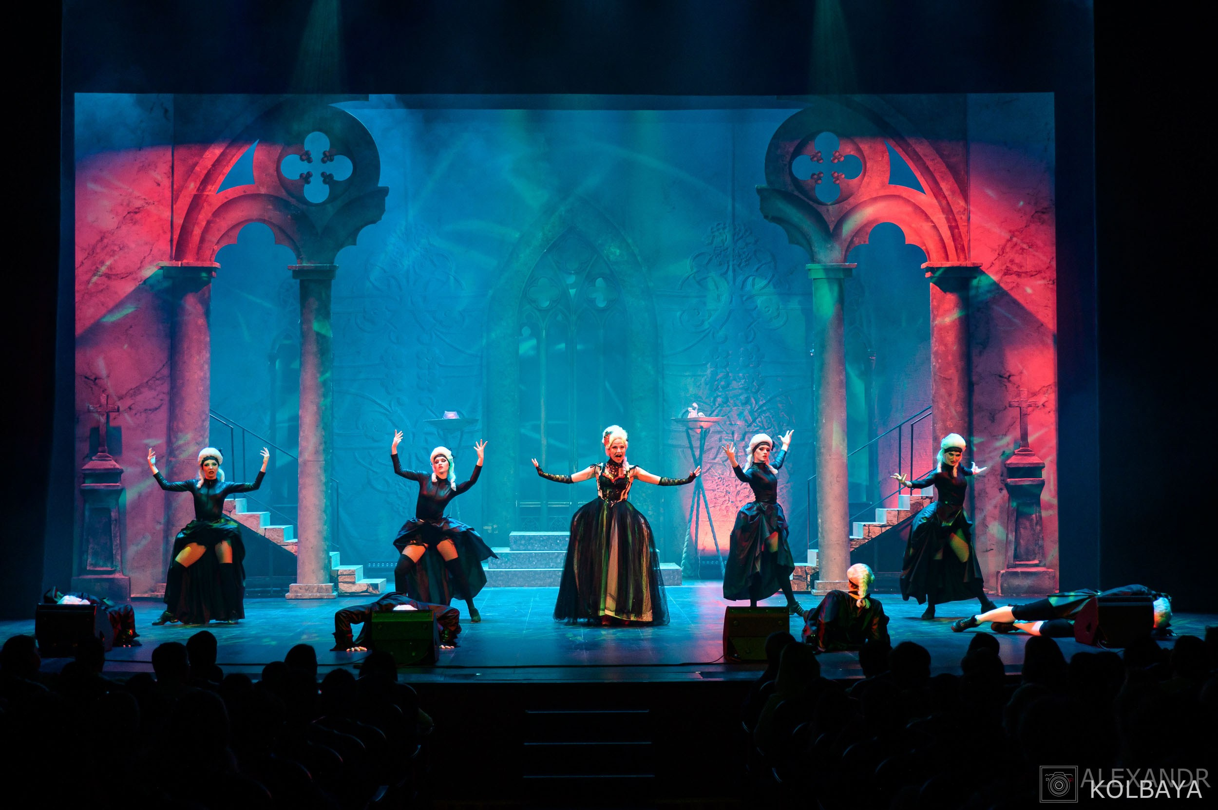 Опасные связи. Концертный и театральный репортажный фотограф в Москве Александр Колбая