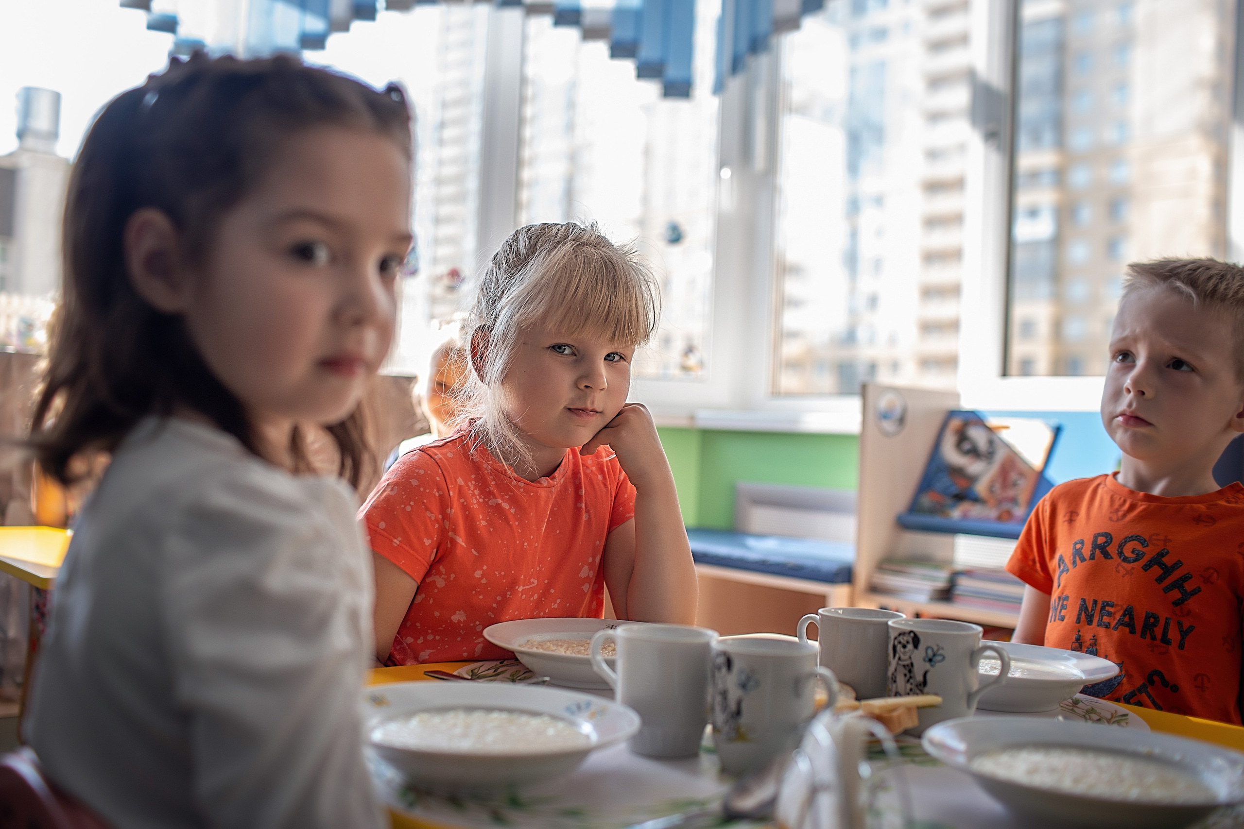 Весна в саду_2024 год. Семейный фотограф в Санкт-Петербурге
