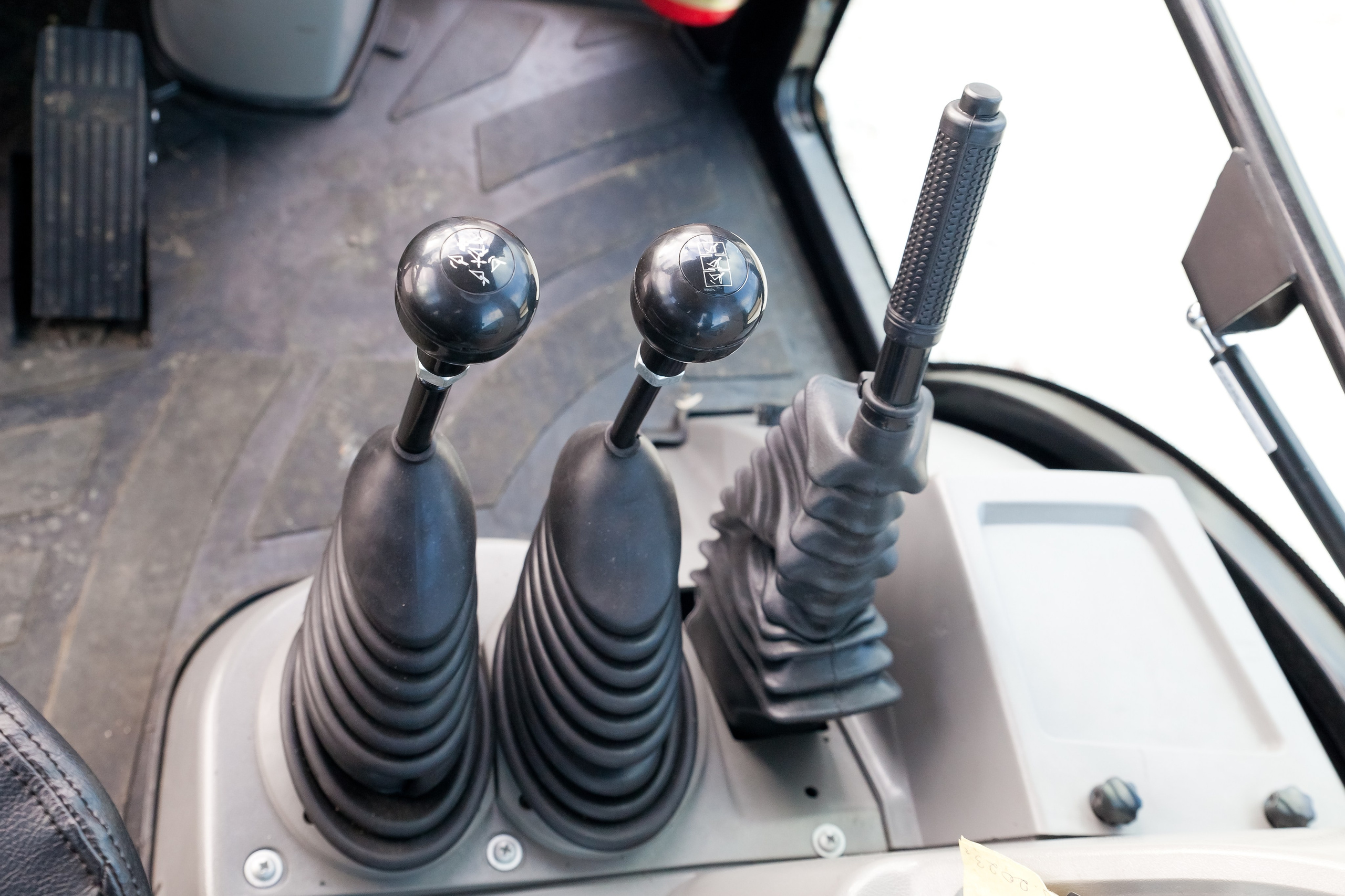 Фото ЭП weheavy равно. Продажа и обслуживание грузовой техники и спецтехники в г. Новосибирск компания СТИ