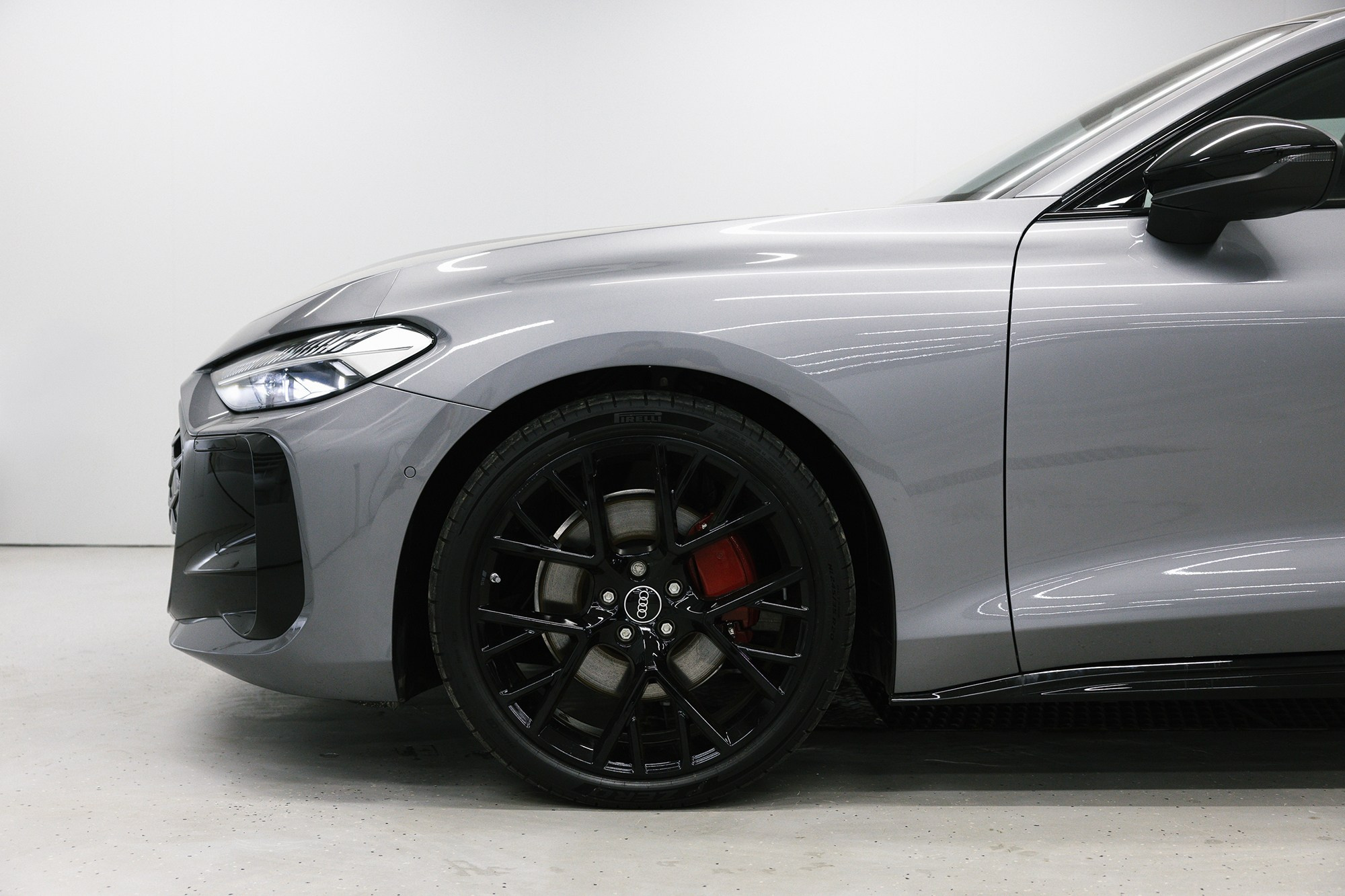 Audi A5  40 TFSI 2.0 quattro S tronic (204 л. с.). Автосалон «Х-Авто»