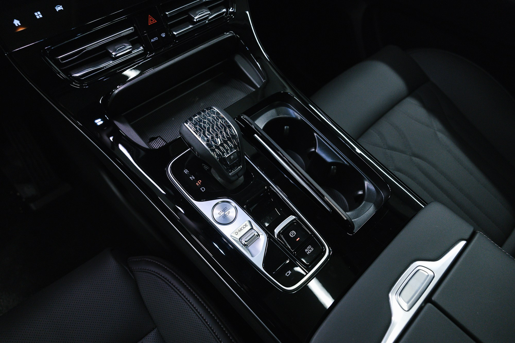 GAC M8 2.0T GDI AT (231 л. с.). Автосалон «Х-Авто»