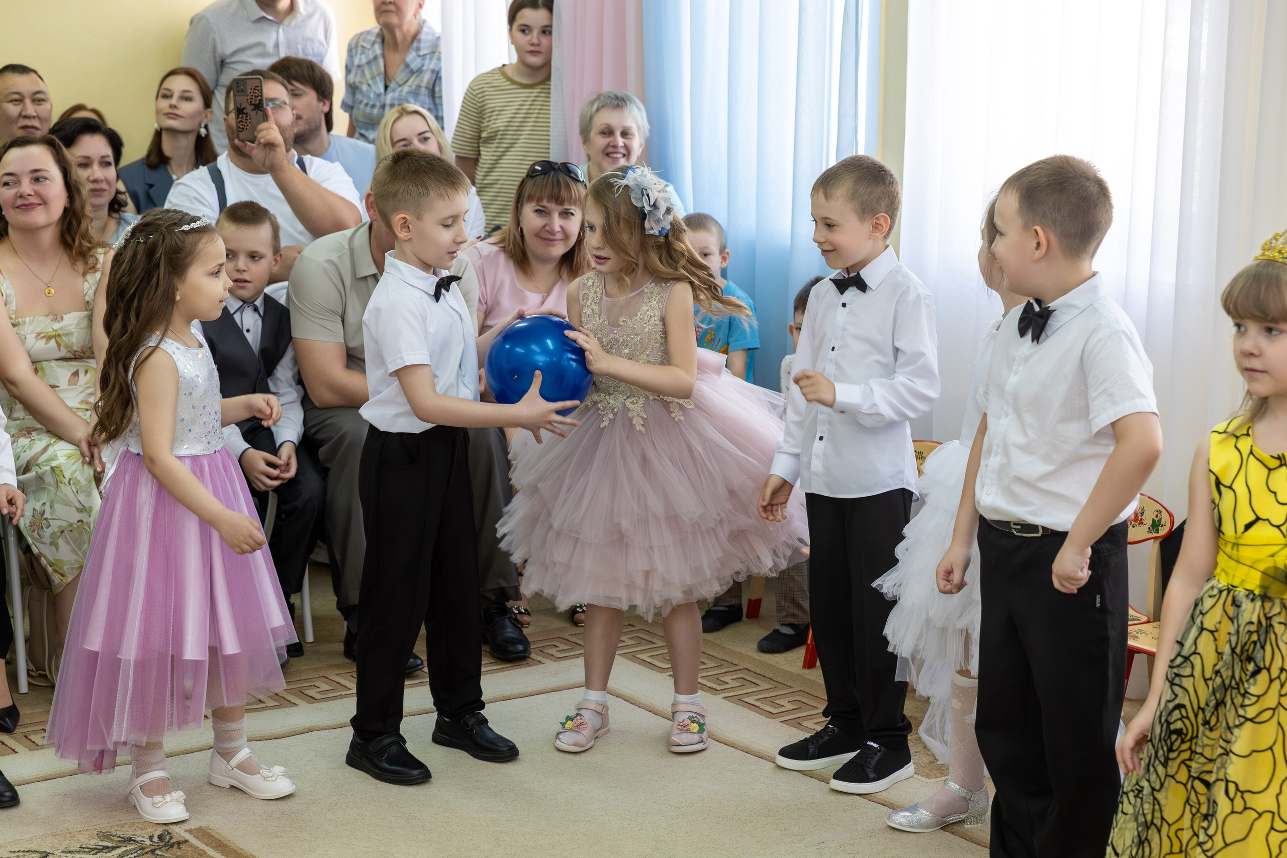 Дет сад выпускной. Фотограф Александр Поздняков  Новосибирск