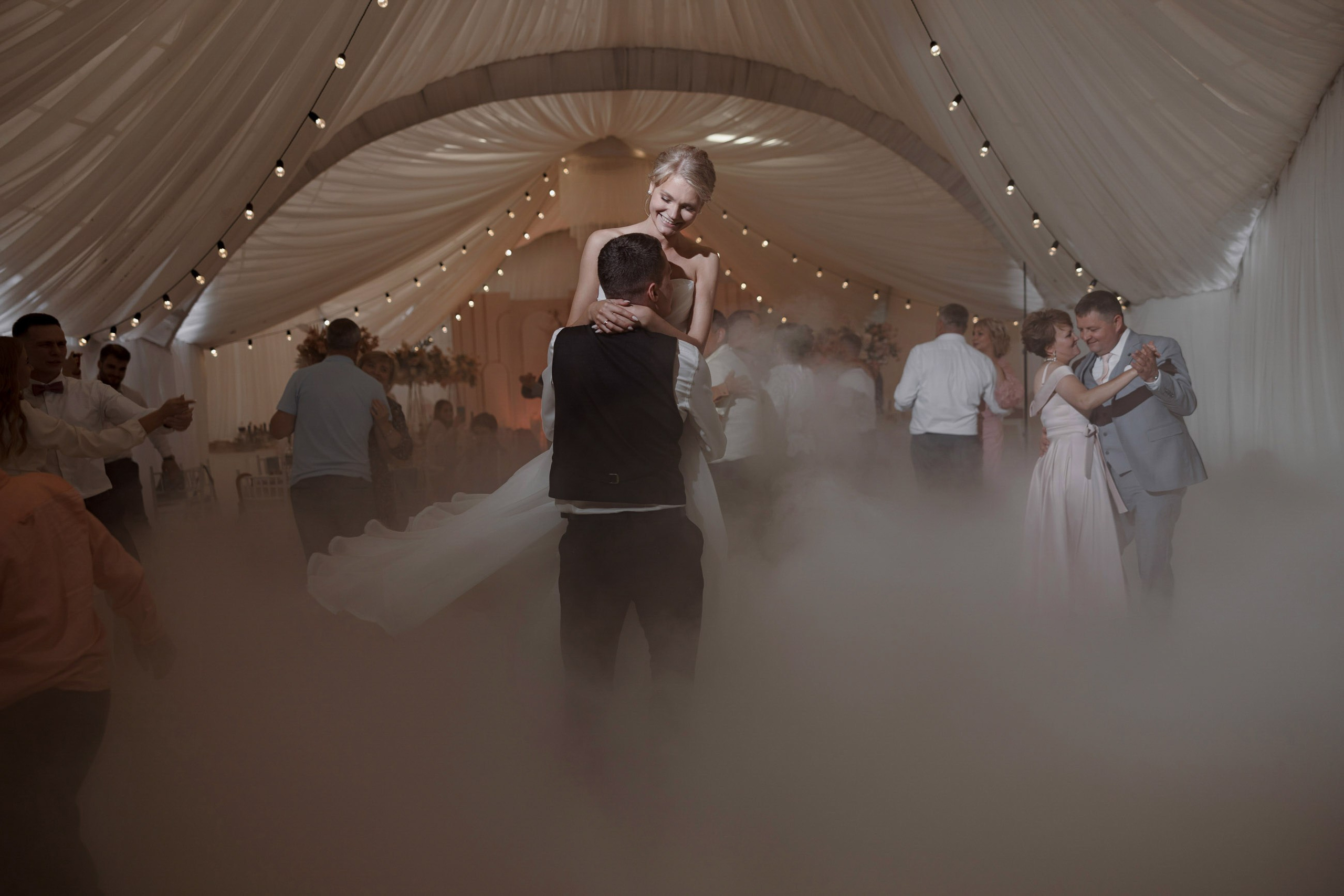 Александр и Валерия. Свадебный фотограф и видеограф Юрий и Эля Дубинины