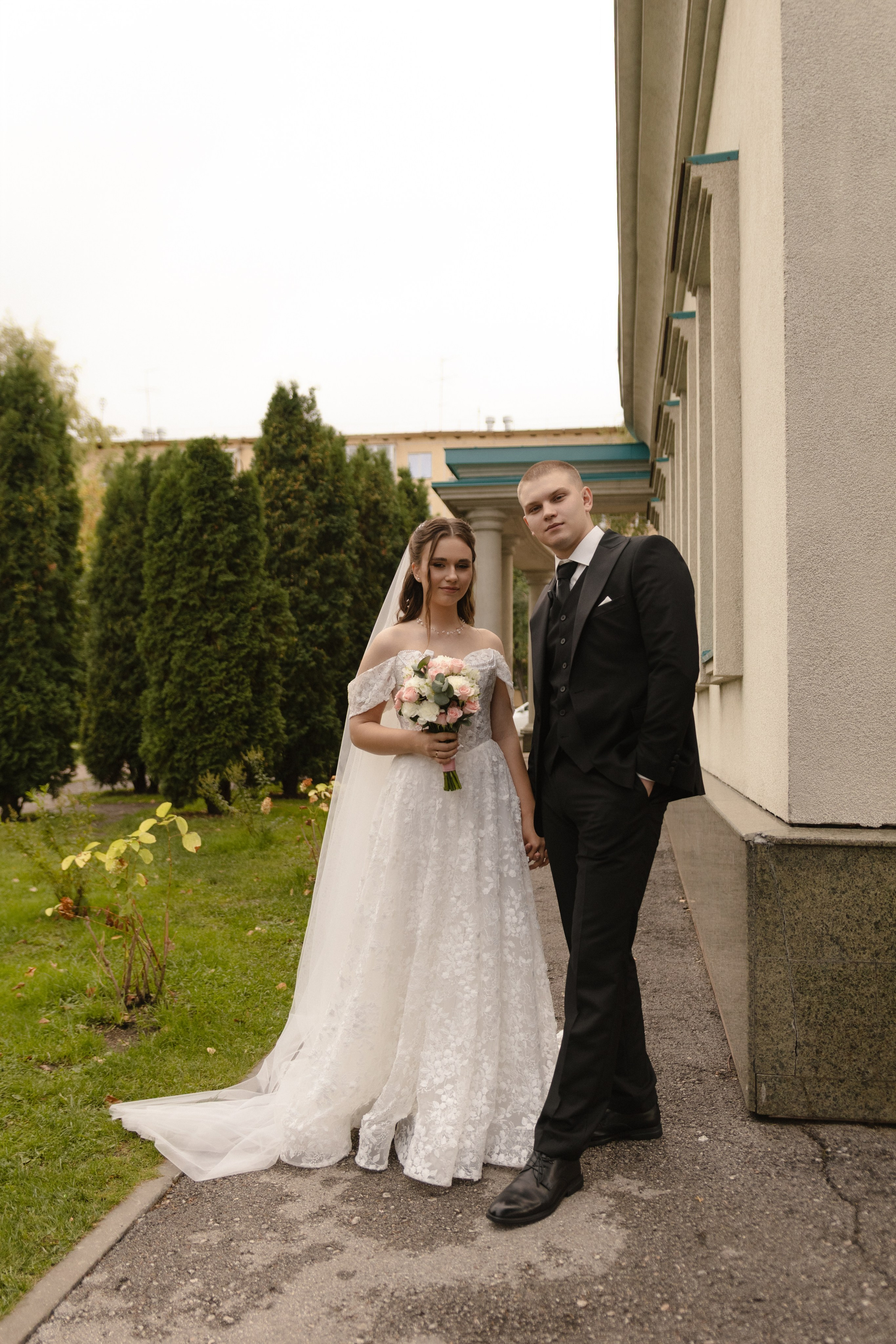 Алина и Иван ЗАГС Центральный, Фотостудия Воздух, Белый зал на Ипподромской. Фотограф Новосибирск