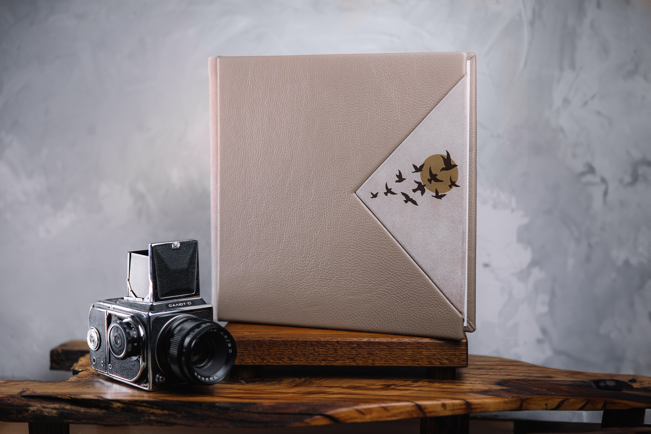 КРОКУС. Заказать индивидуальную фотокнигу ручной работы