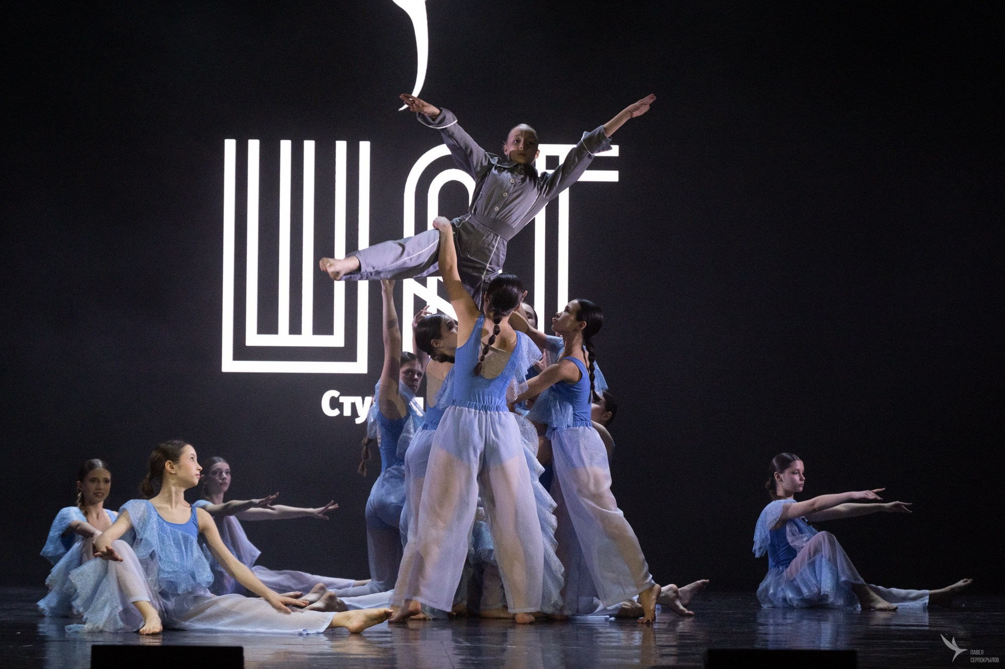 Отчетный концерт студии танца «ШАГ». Репортажный фотограф в Казани Павел Серпокрылов