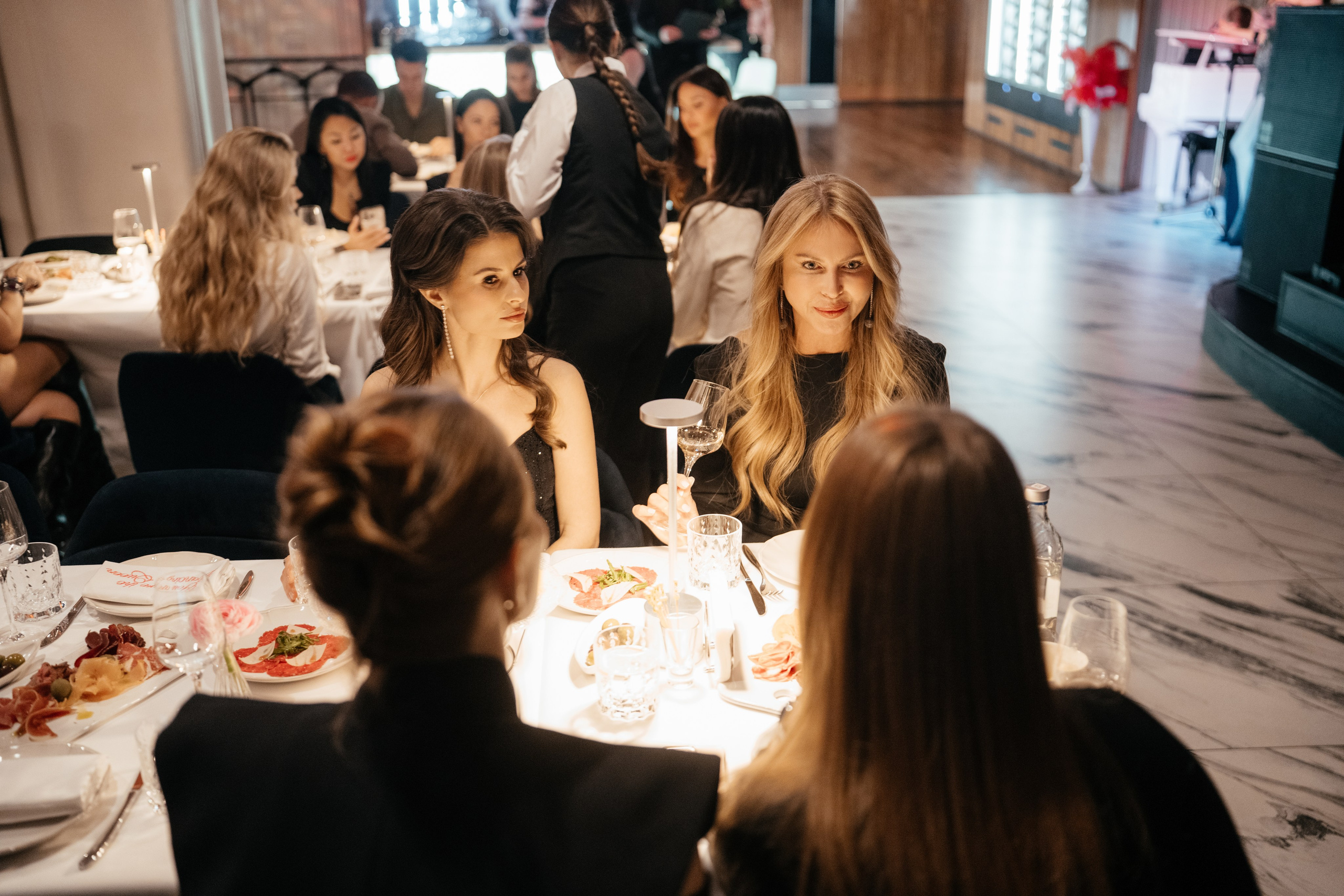 2 апреля (среда). BENUAR Restaurant