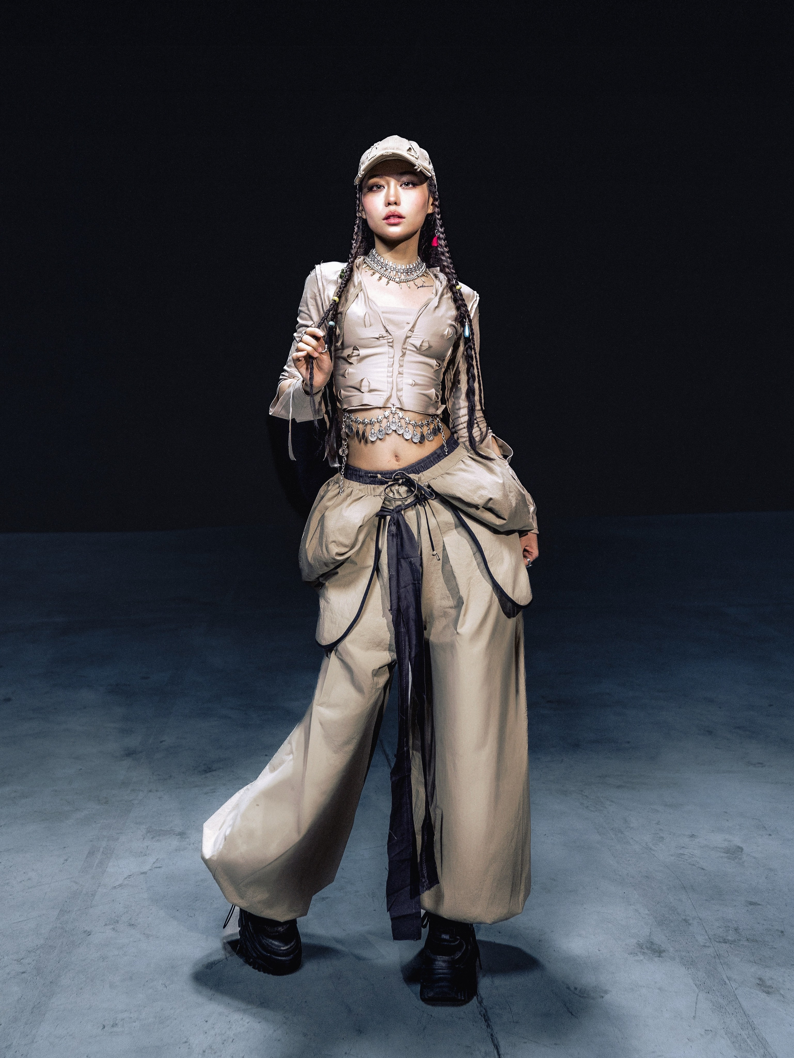 MONA x JENNIE. Главная