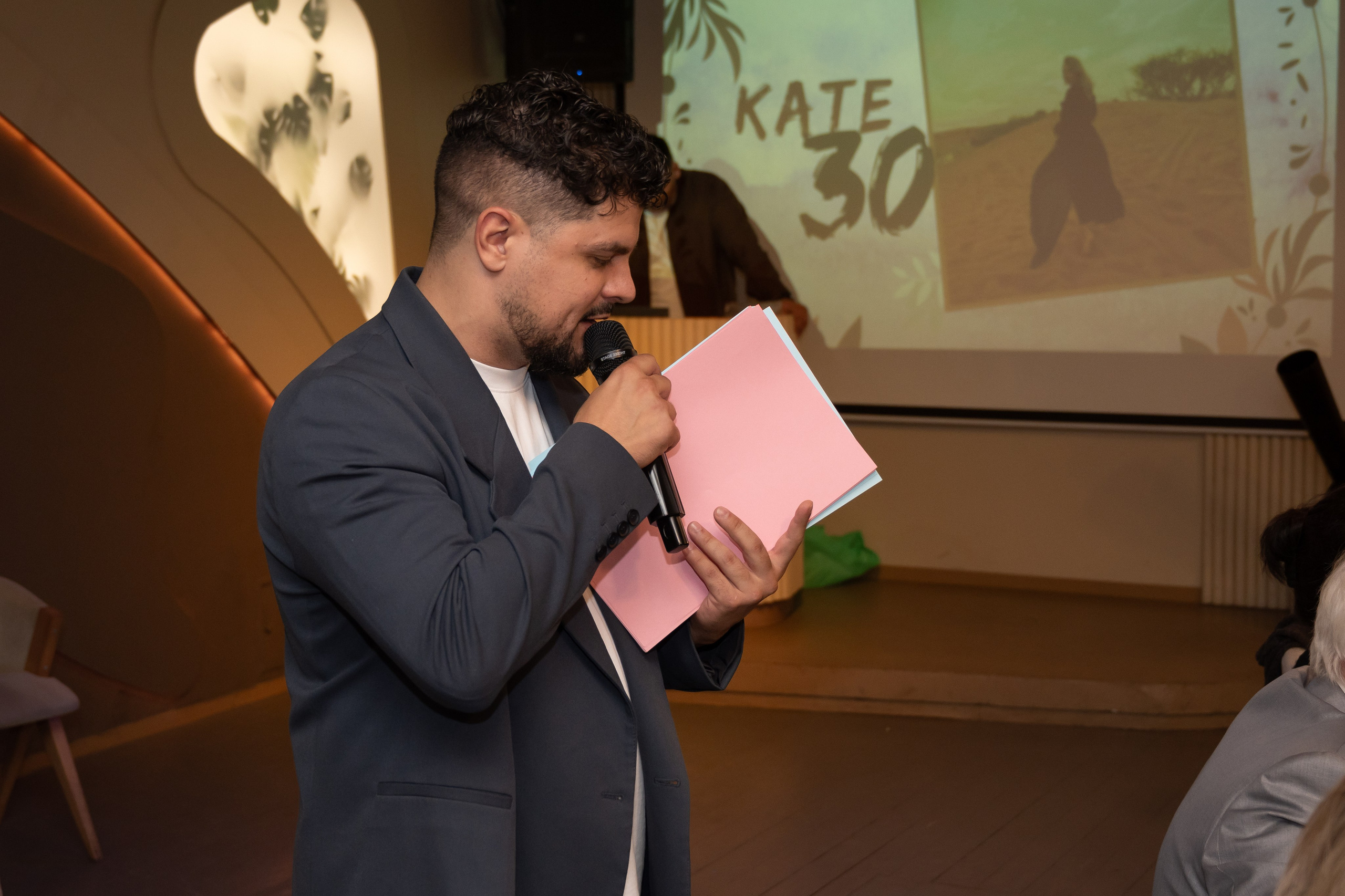 День рождения Екатерины в кругу семьи и друзей. Фотограф и видеограф в Москве Анна Матюхина