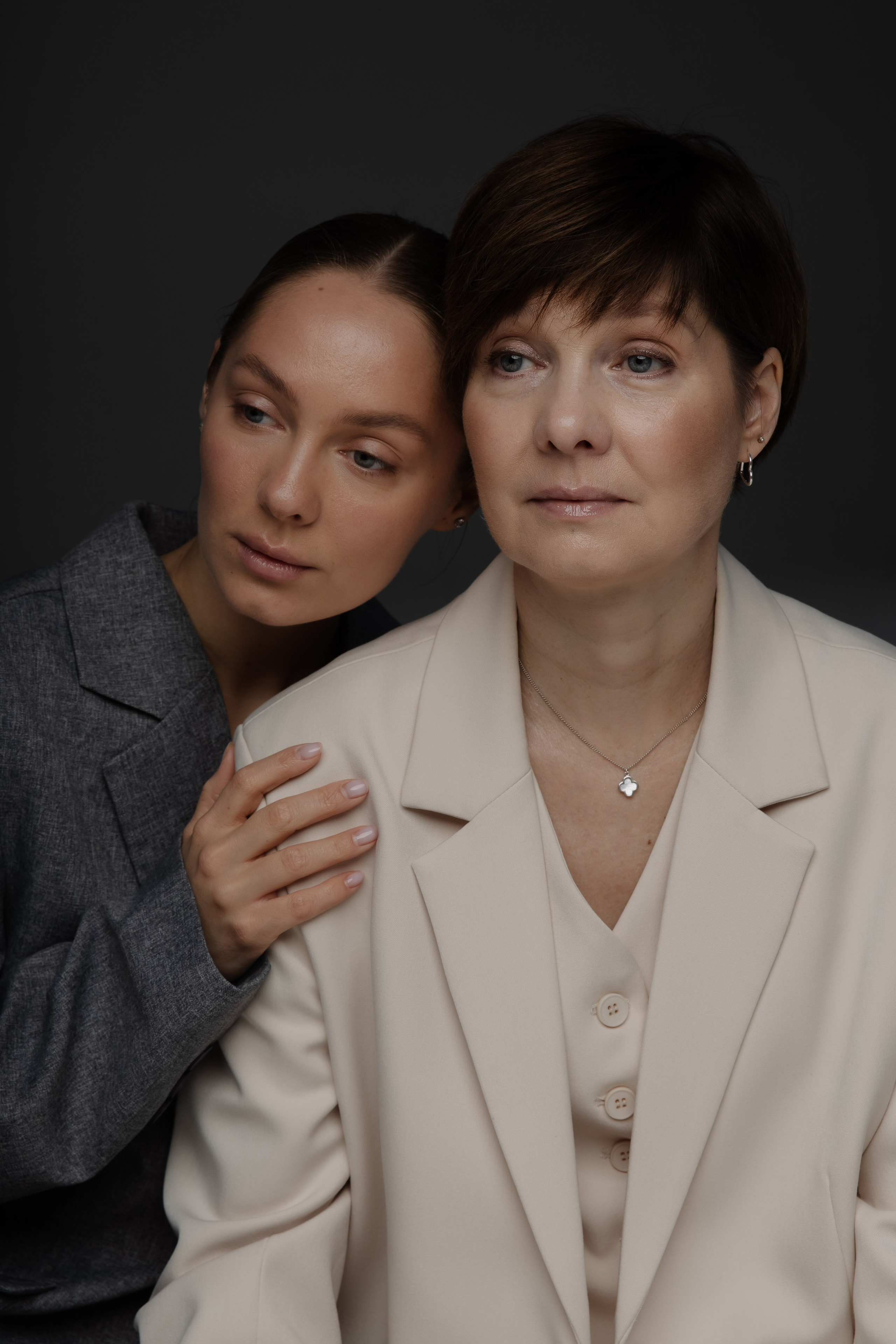 Мама и дочь, минимализм. СВАДЕБНЫЙ ФОТОГРАФ ЧЕЛЯБИНСК