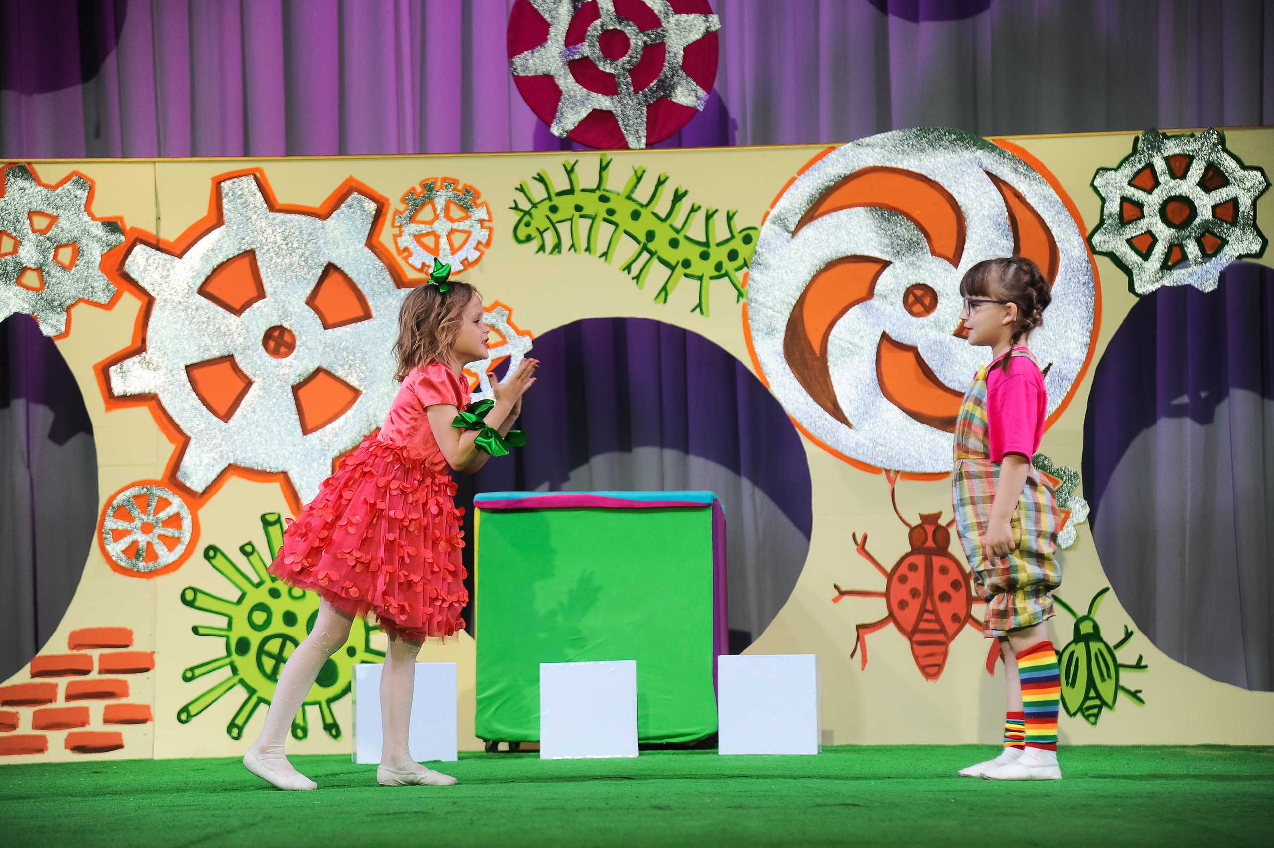 Выпускной 2025, детский центр «Самовар». Фотограф Олег Юршевич Солигорск Минск