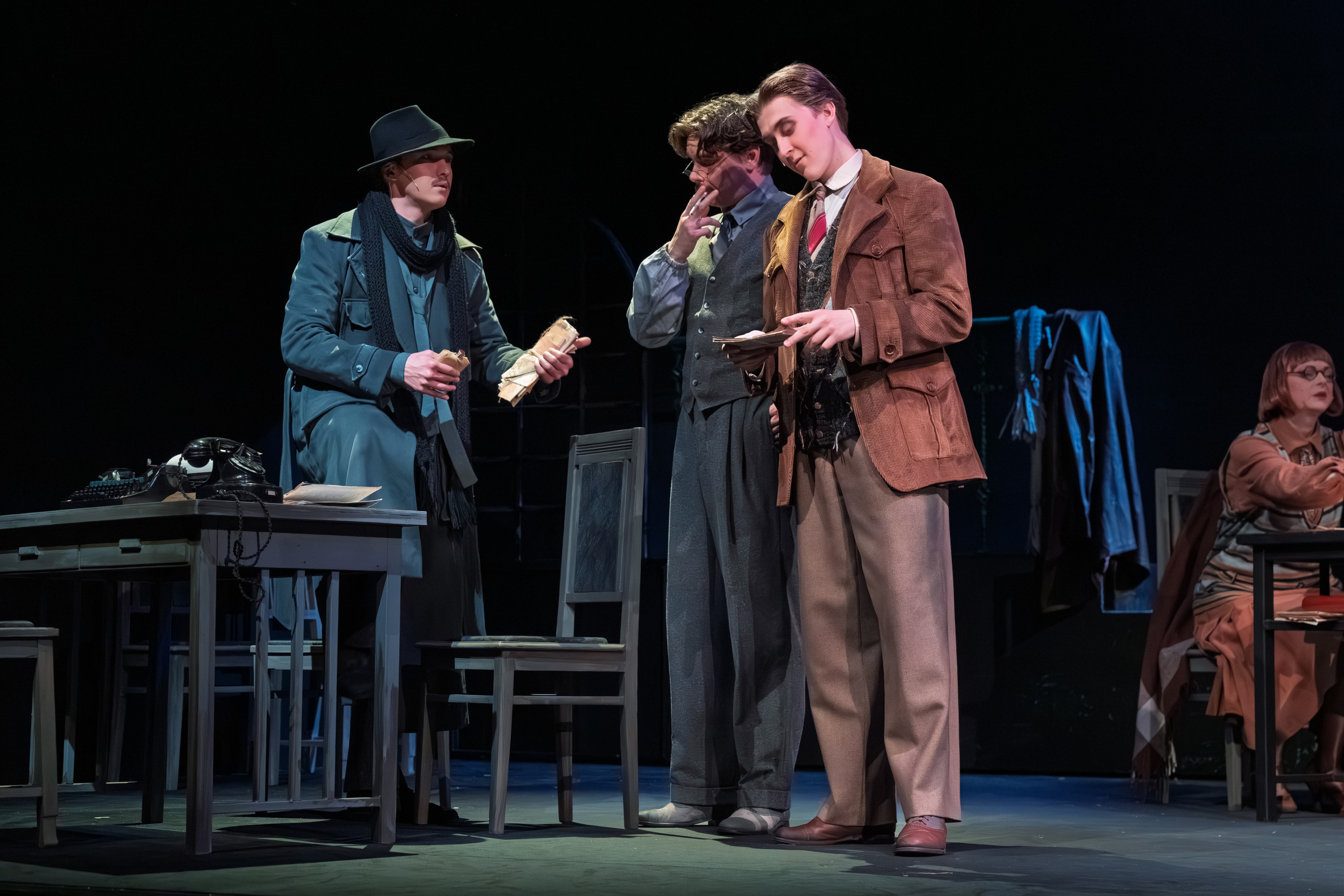 Театр Терезы Дуровой: Кто Есенин?. Сайт фотографа Сергея Абрамова