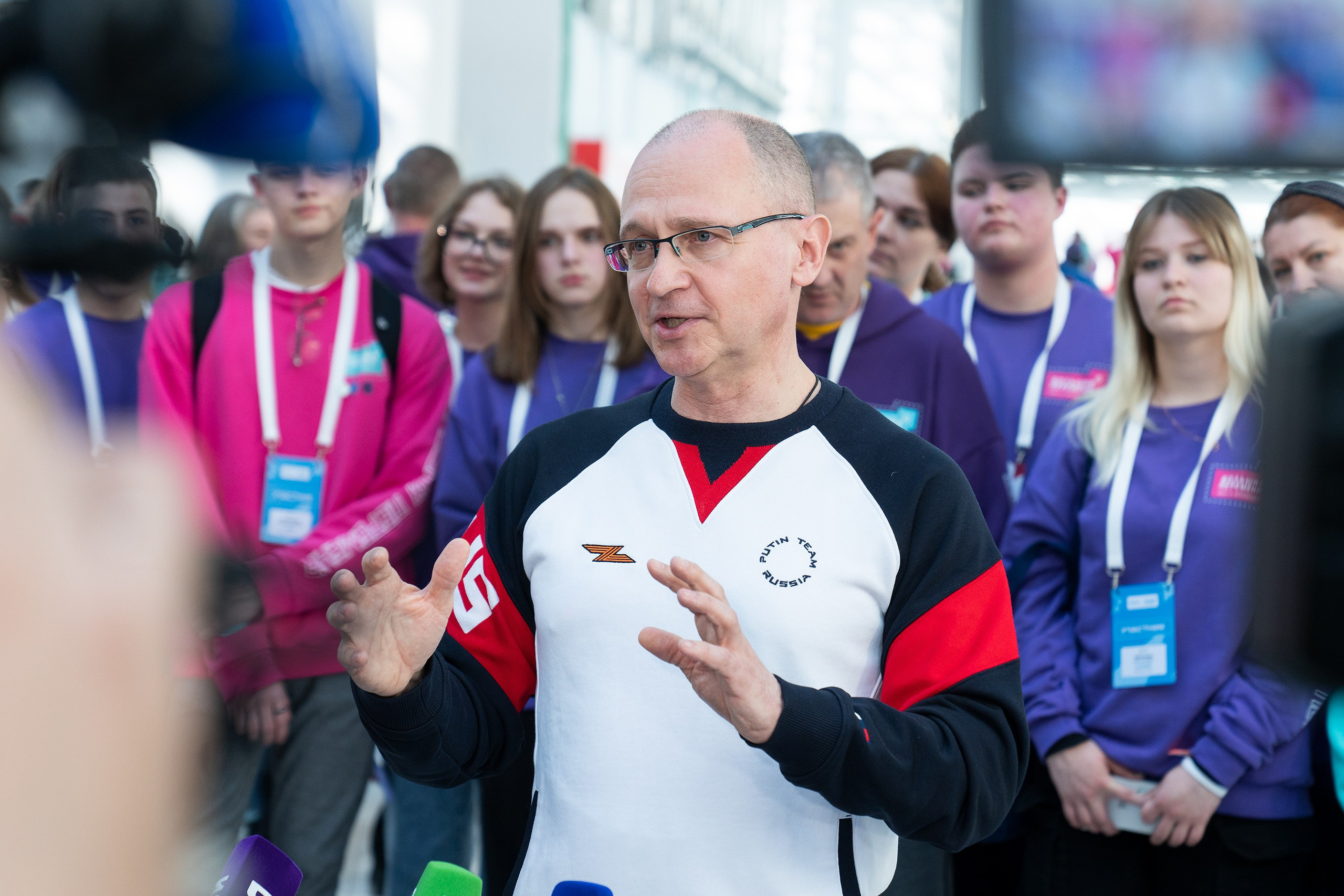 Репортажный фотограф в Сочи — профессиональная съёмка событий и мероприятий. Профессиональная фотосъемка в Сочи: репортаж, предметная, ювелирная фотосъемка, недвижимость, фуд-фотография. Фотограф Александр Афанасьев