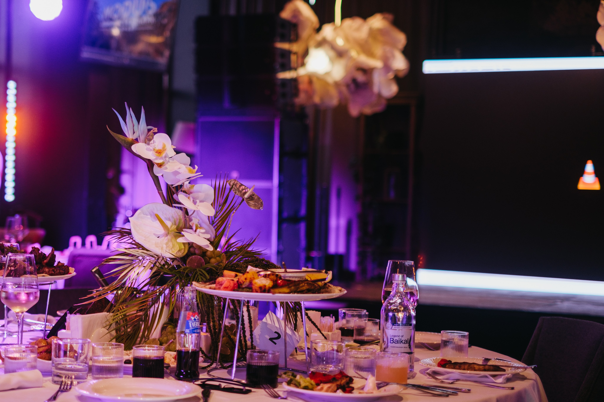 Корпоратив в Сириусу (Адлер) 10 лет компании. Свадебный фотограф Денис Ожигин в Краснодаре и крае. Эмоциональная и стильная съемка вашего дня