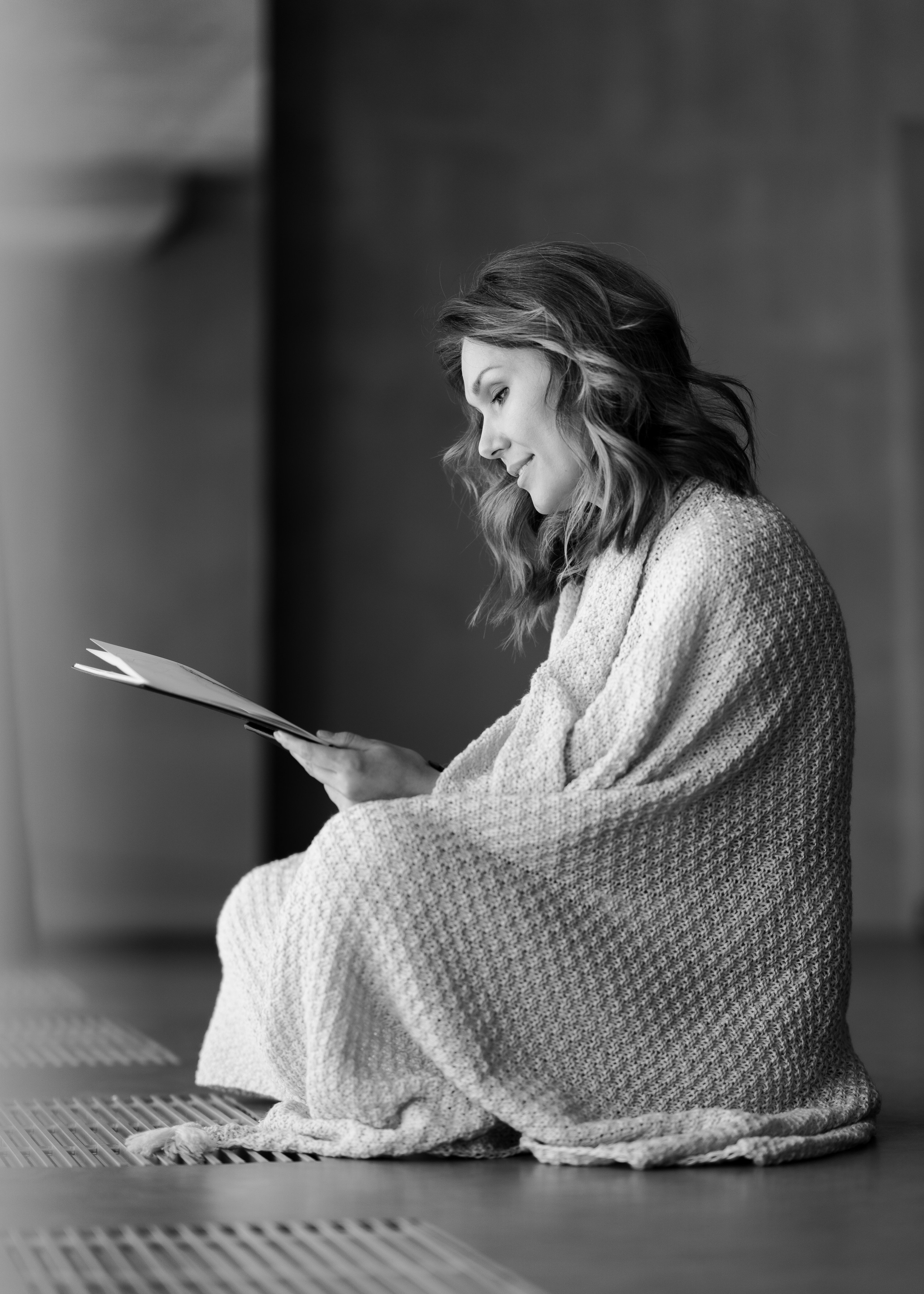 Женский портрет 35+. Женский портретный фотограф 35+ Воронеж. Добро пожаловать в магию ЧБ портрета