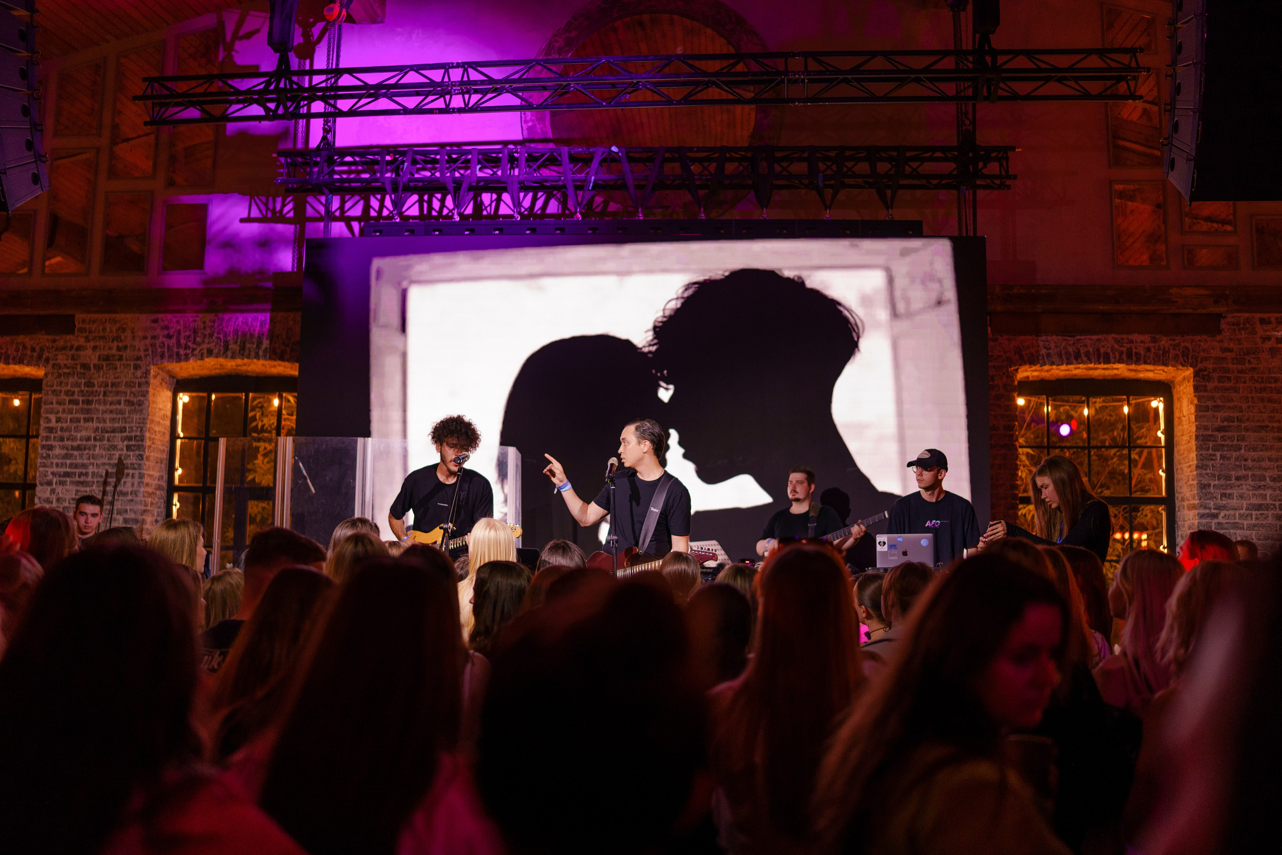 Фотограф на самую масштабную женскую конференцию в России WomenConf. Репортажный фотограф Москва Сергей Дружинин